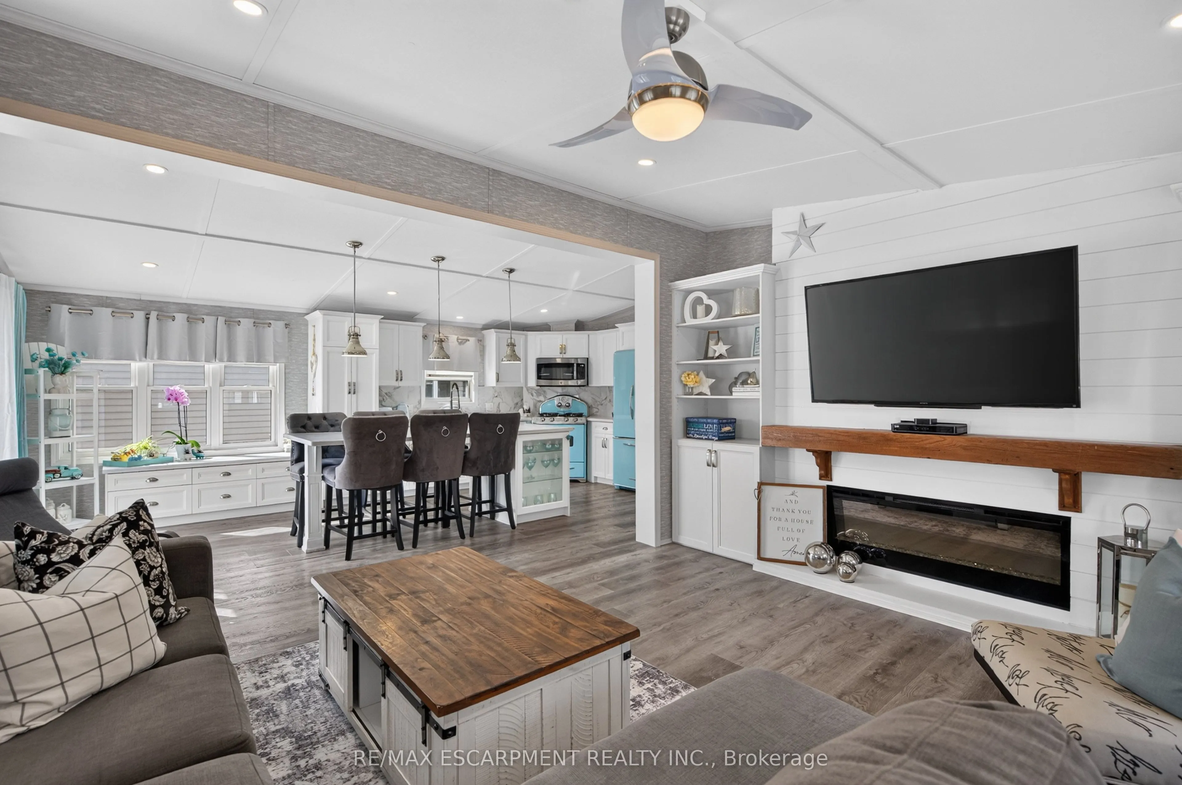 4449 Milburough Line #5 Oak Street