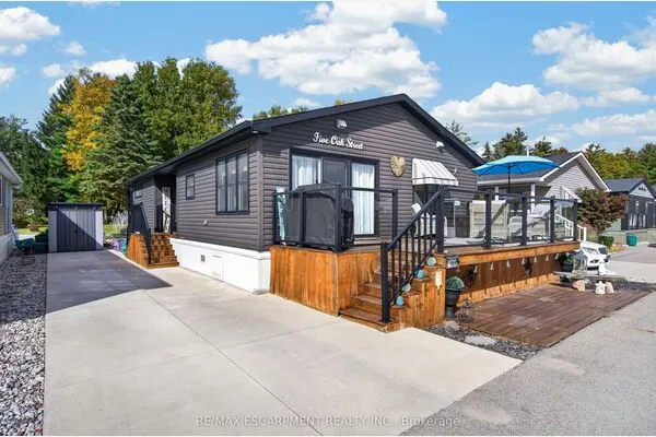 4449 Milburough Line #5 Oak Street