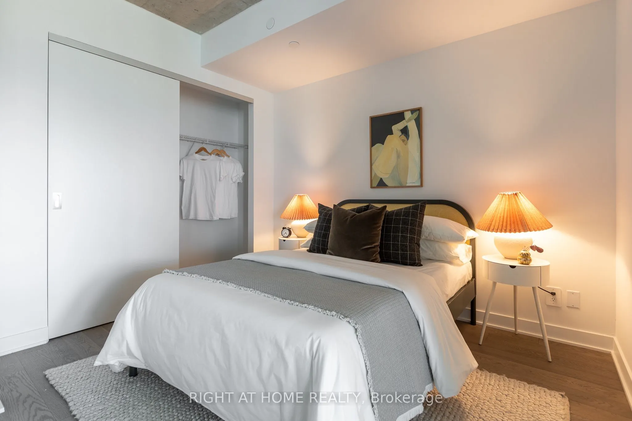 2720 Dundas Street W #524