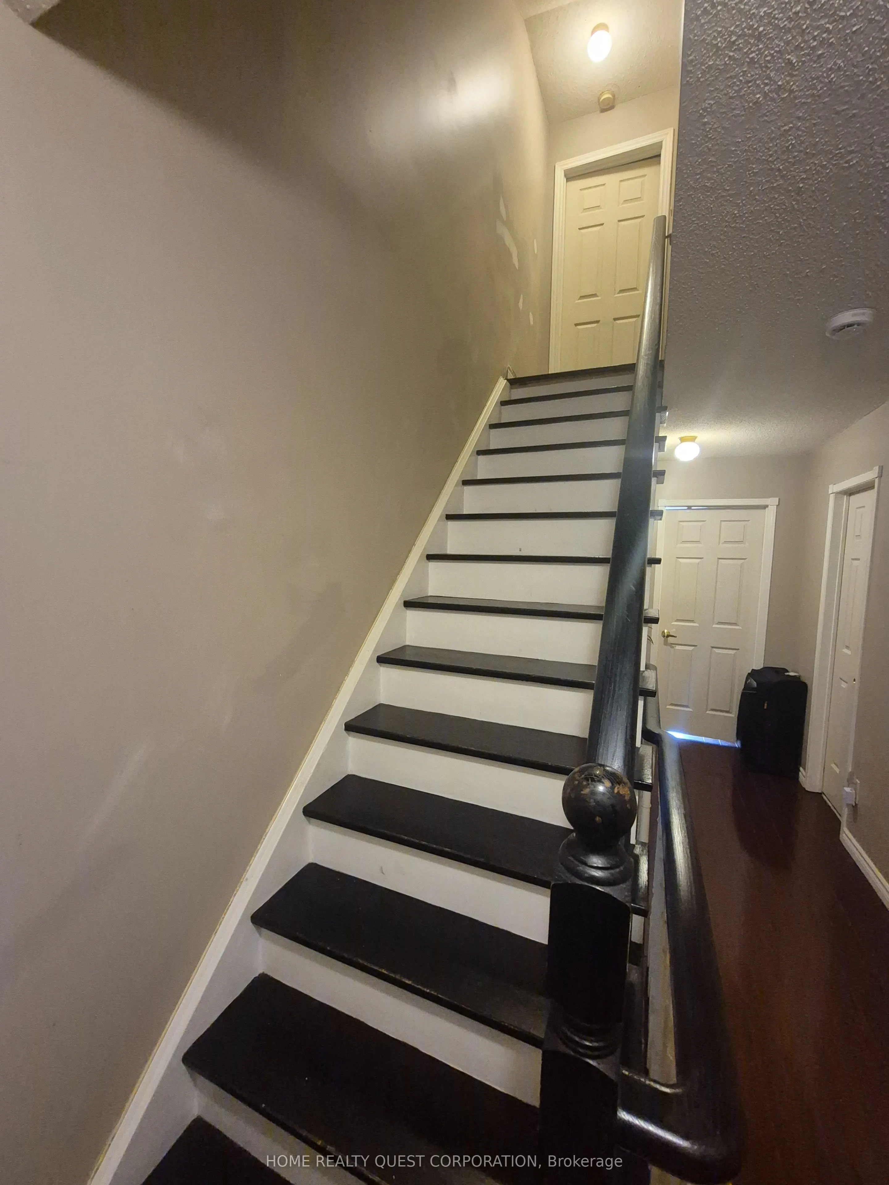 455 Apache Court #90