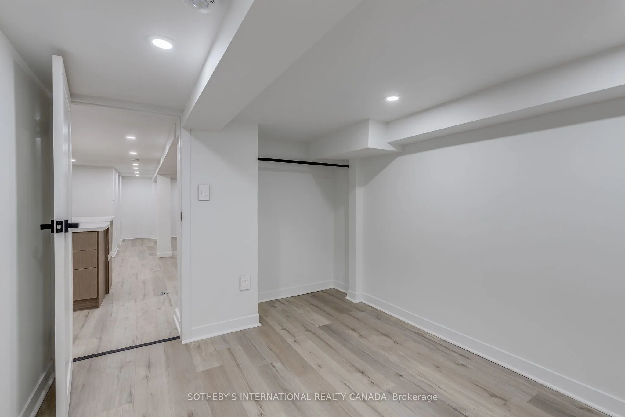 120 Glenlake Avenue #Bsmt
