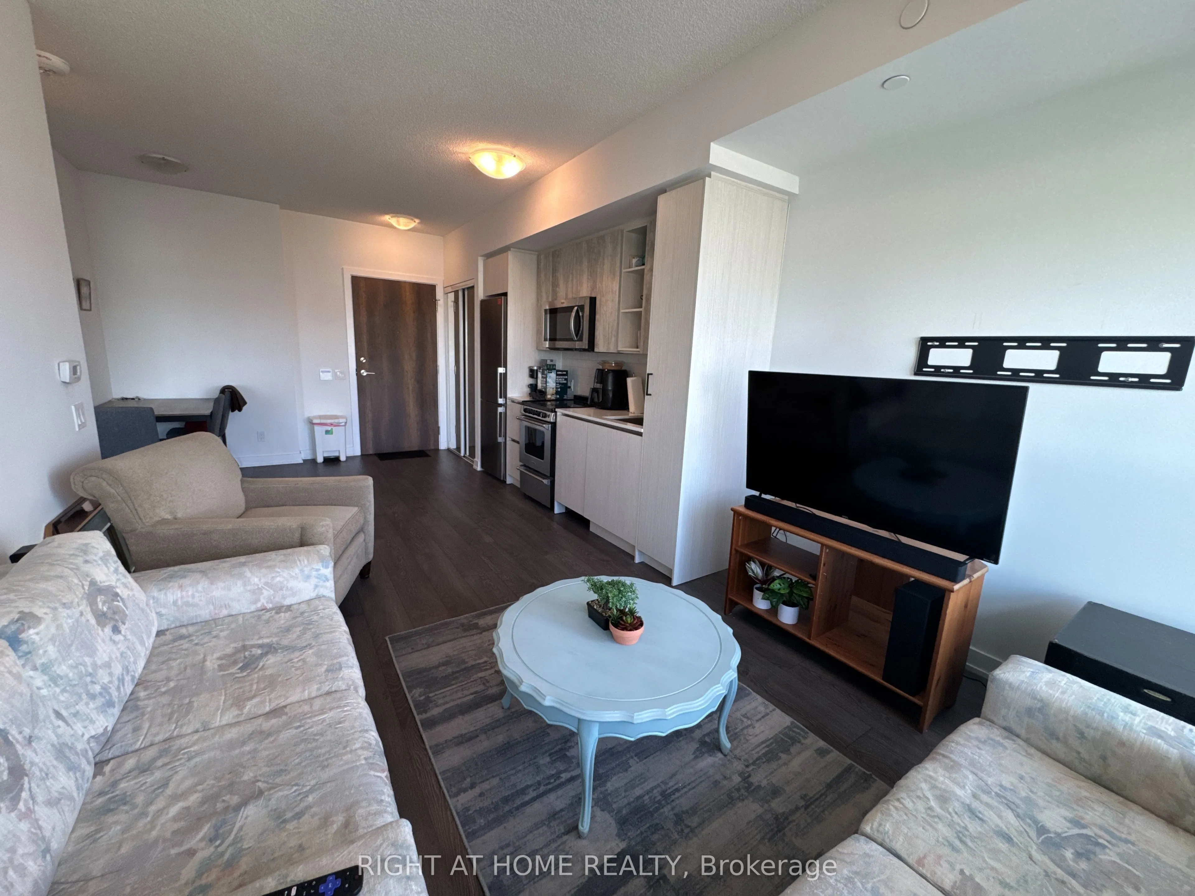 251 Manitoba Street #1411