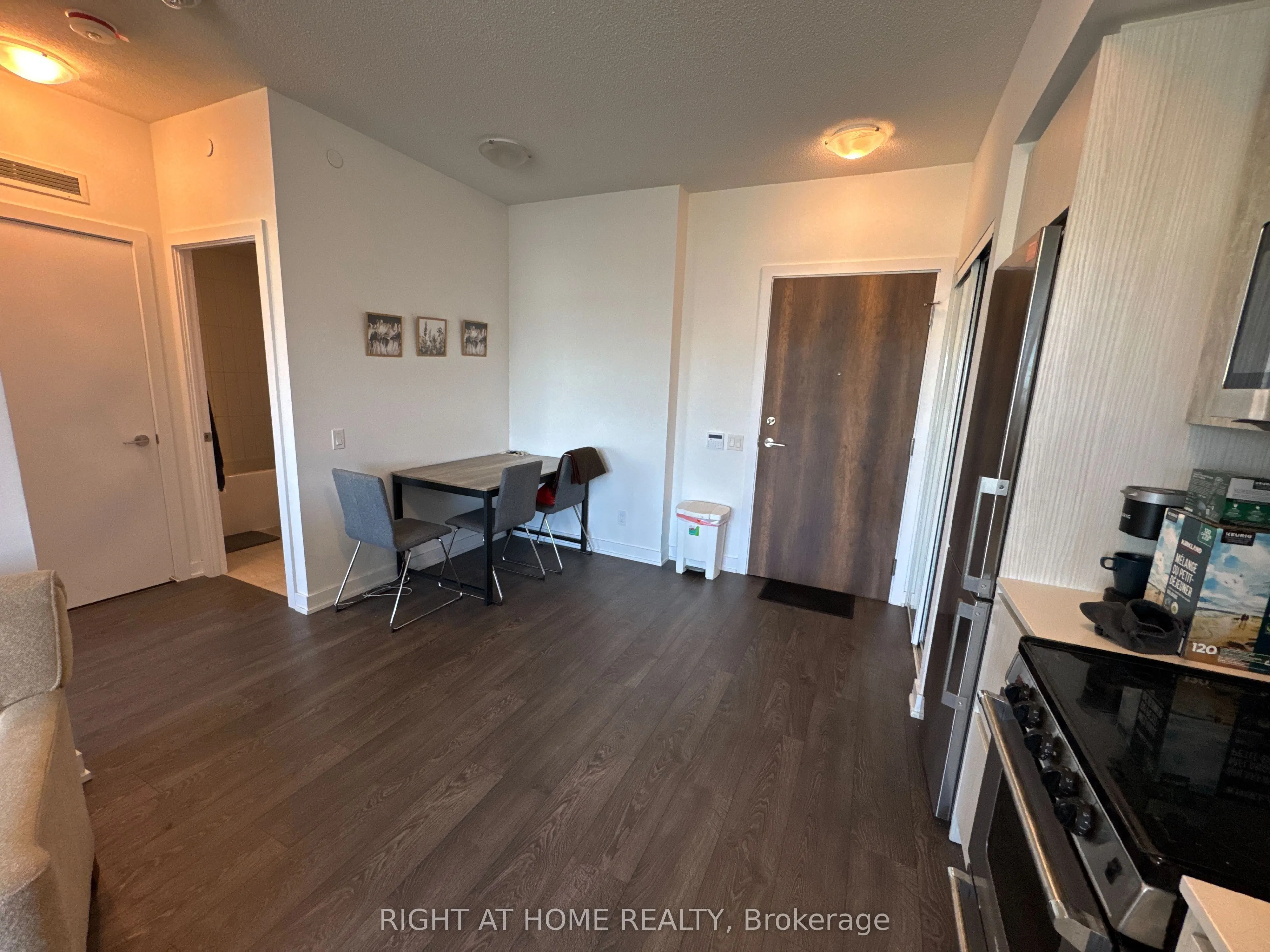 251 Manitoba Street #1411