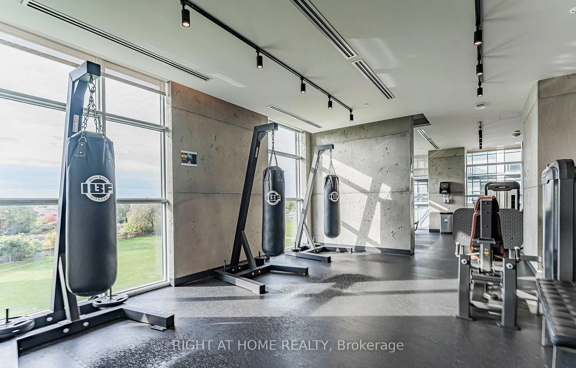 251 Manitoba Street #1411