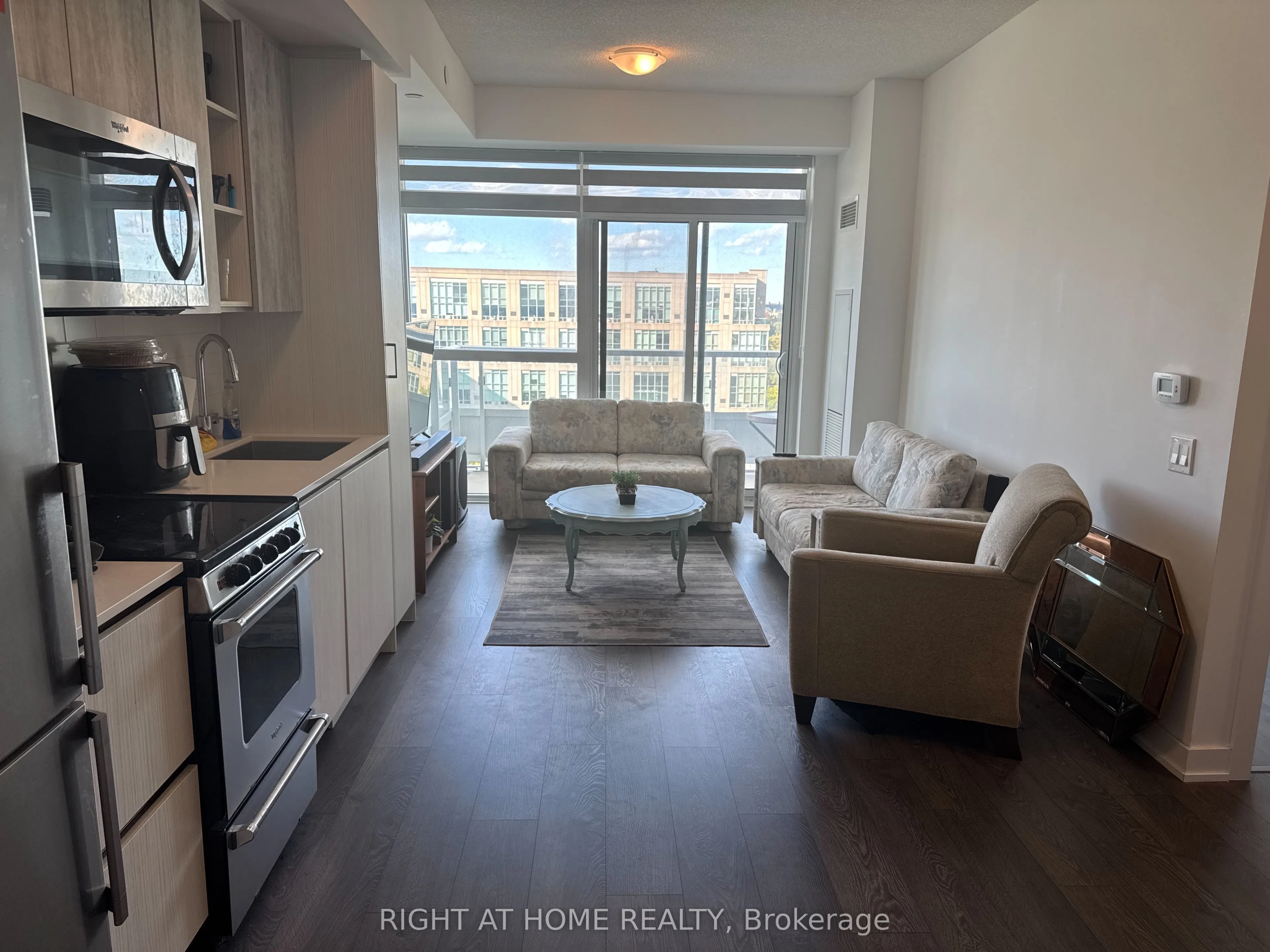 251 Manitoba Street #1411