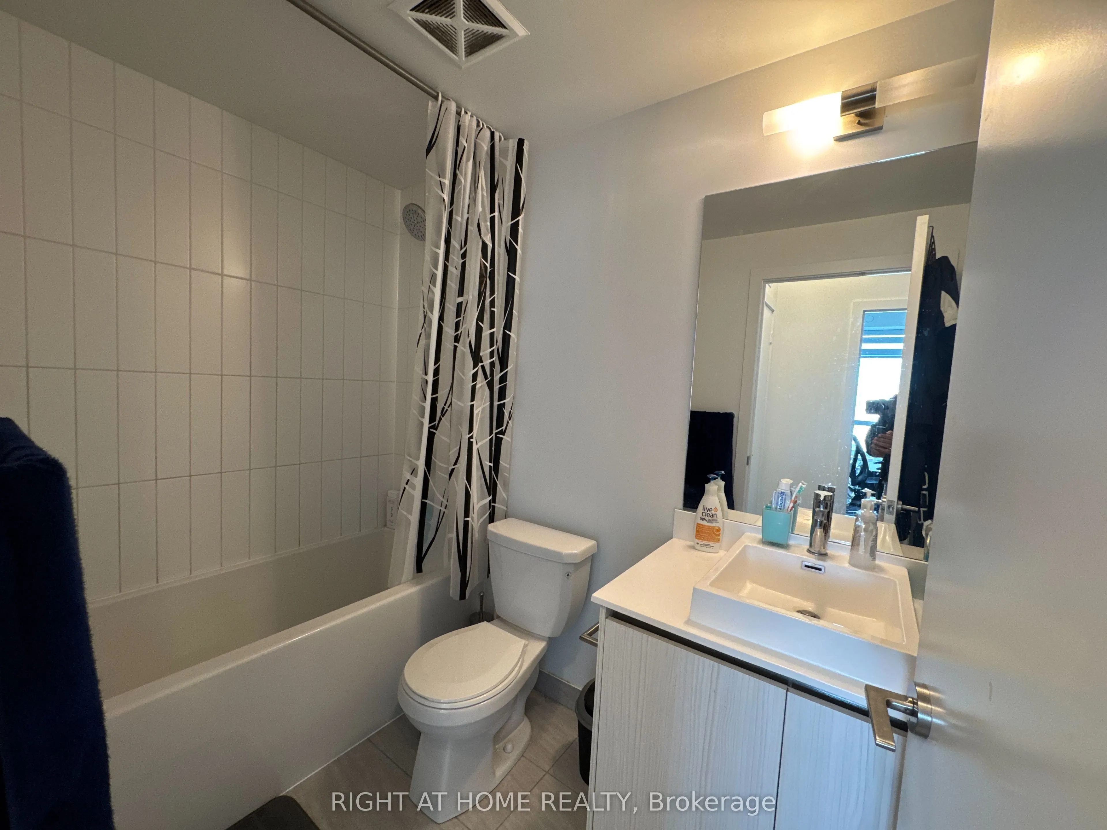 251 Manitoba Street #1411