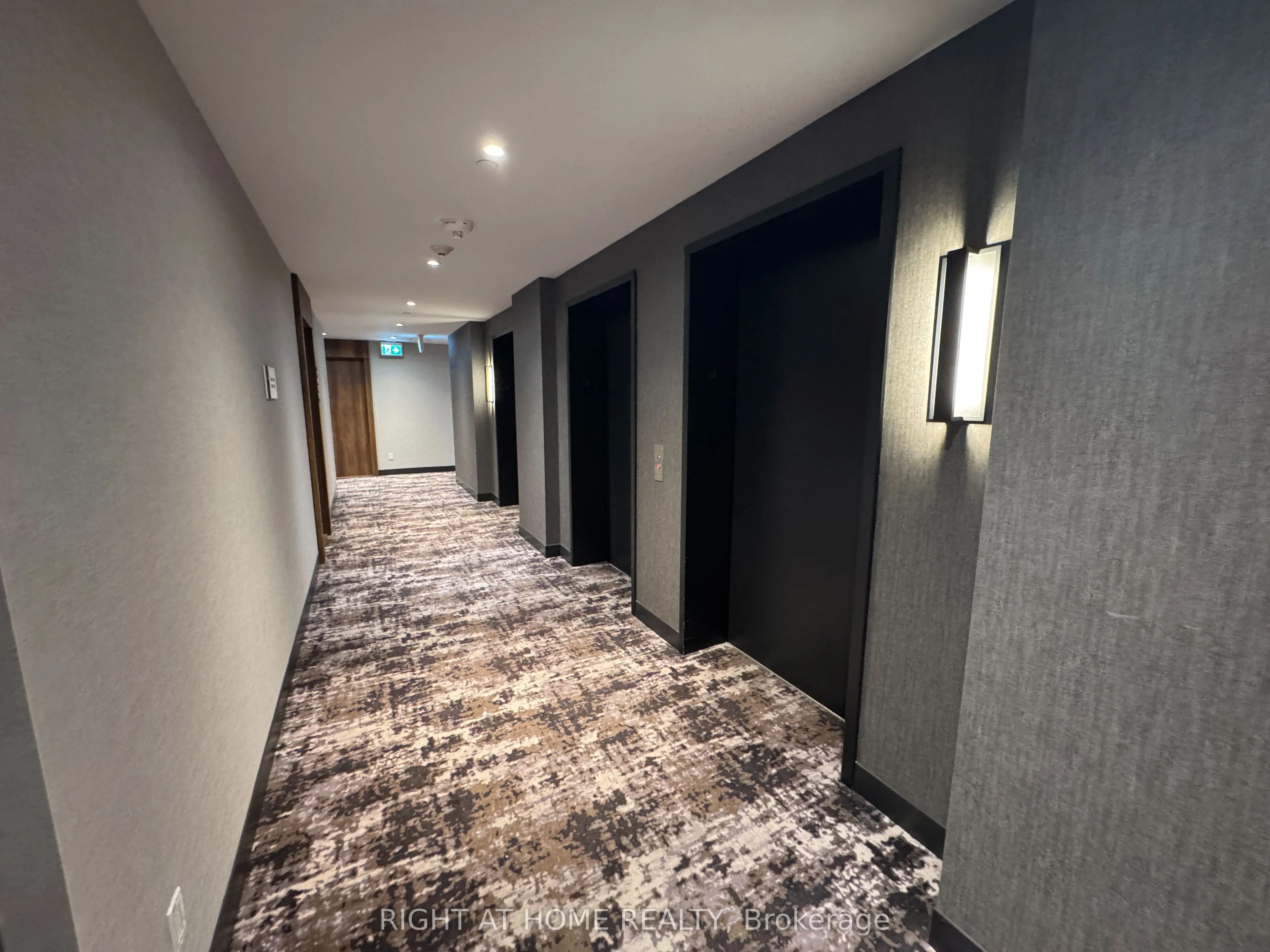251 Manitoba Street #1411
