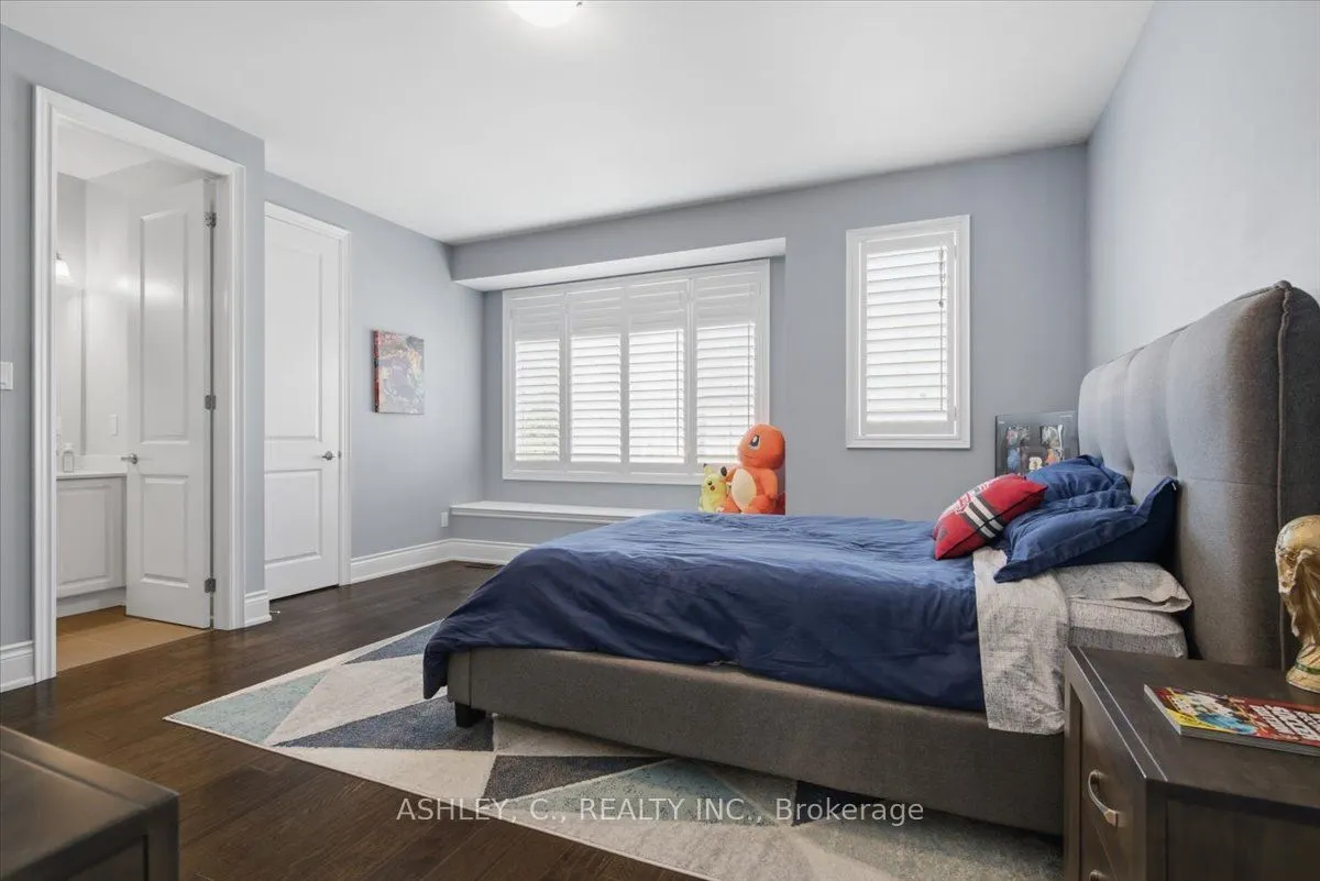 2177 Vineland Crescent