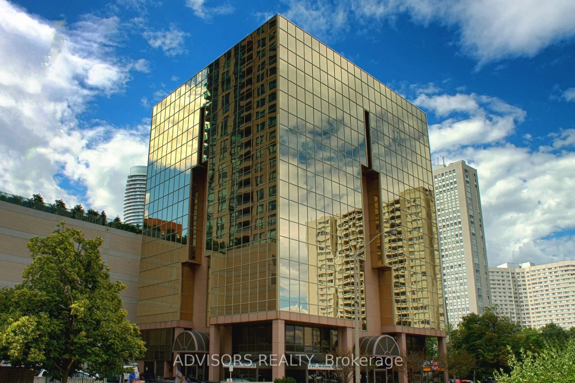 3660 Hurontario Street #419