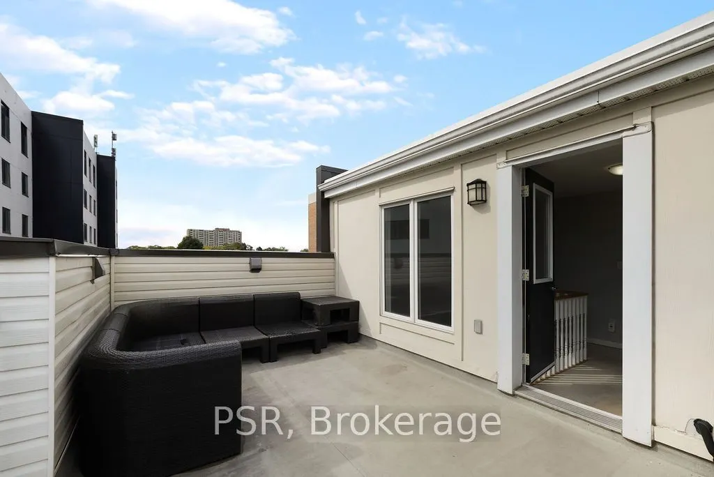 20 Laidlaw Street #1104