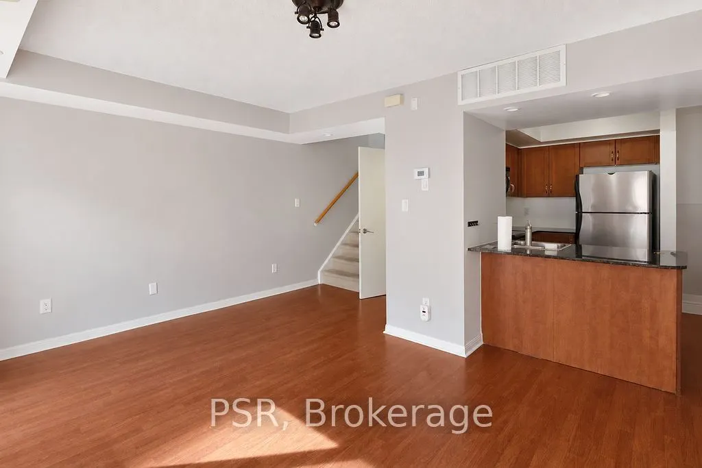 20 Laidlaw Street #1104