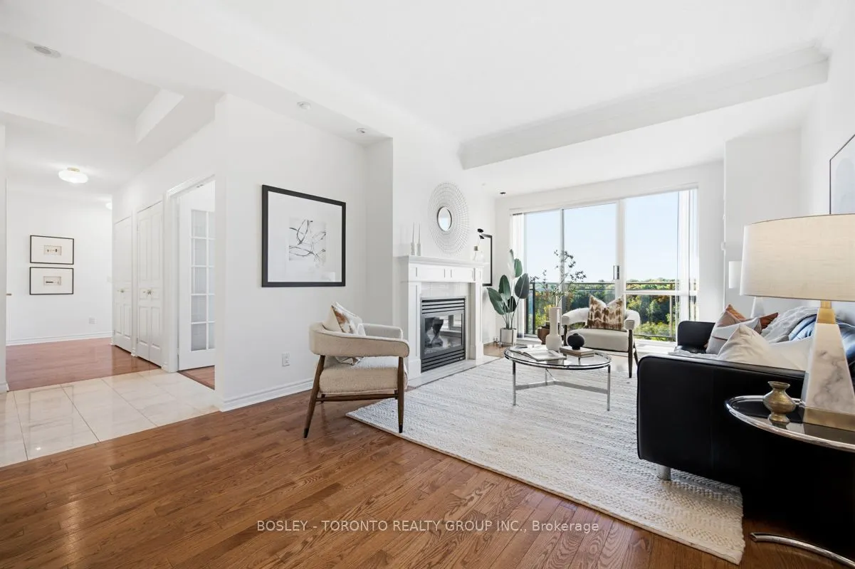 2662 Bloor Street W #1001