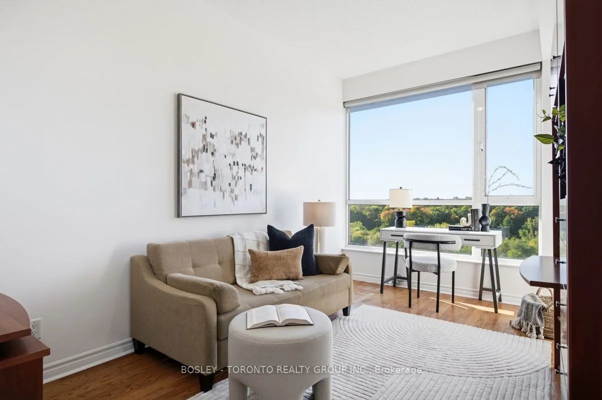 2662 Bloor Street W #1001