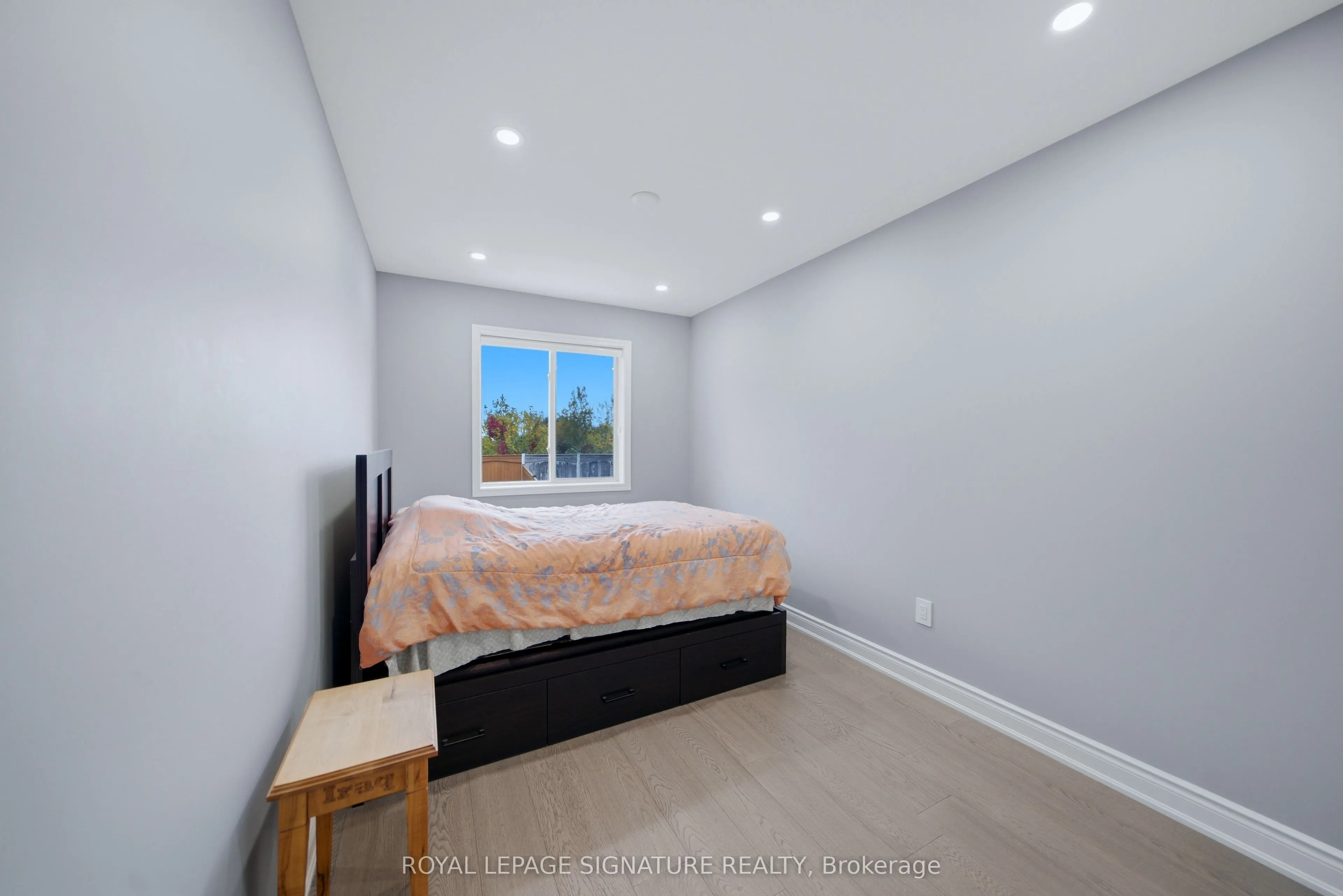 72 Tarquini Crescent