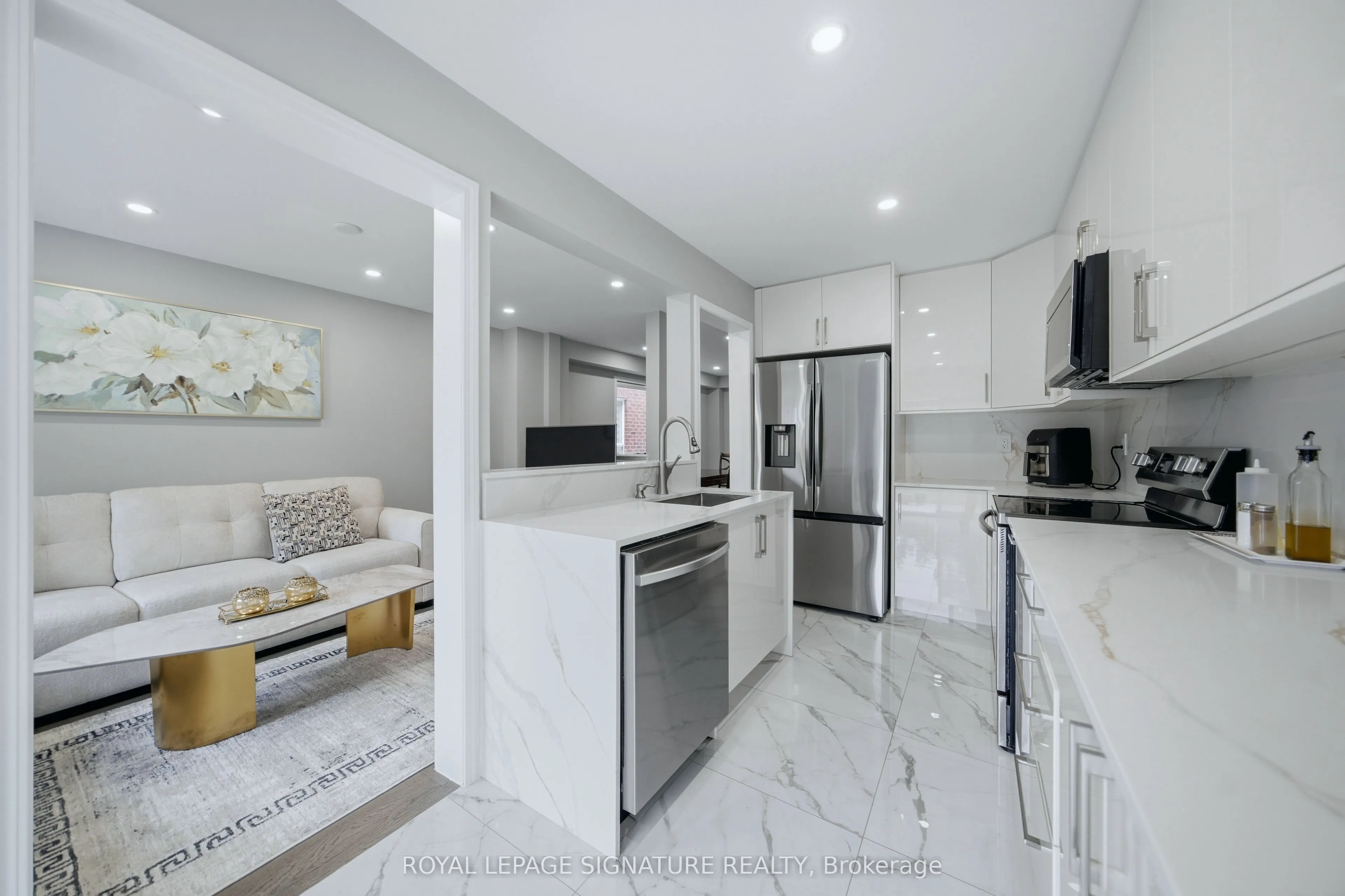 72 Tarquini Crescent