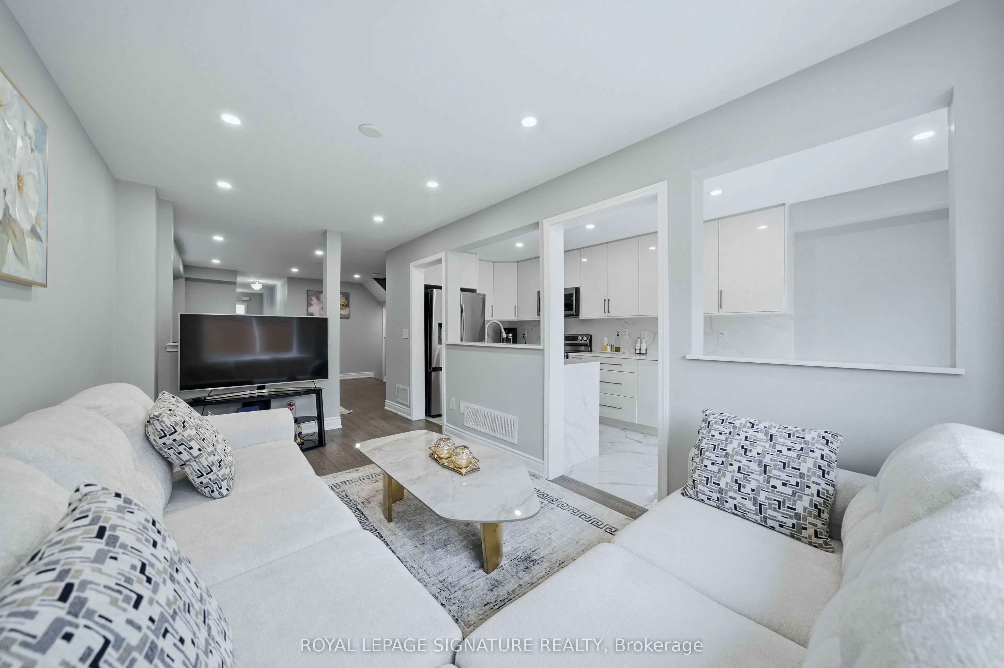 72 Tarquini Crescent