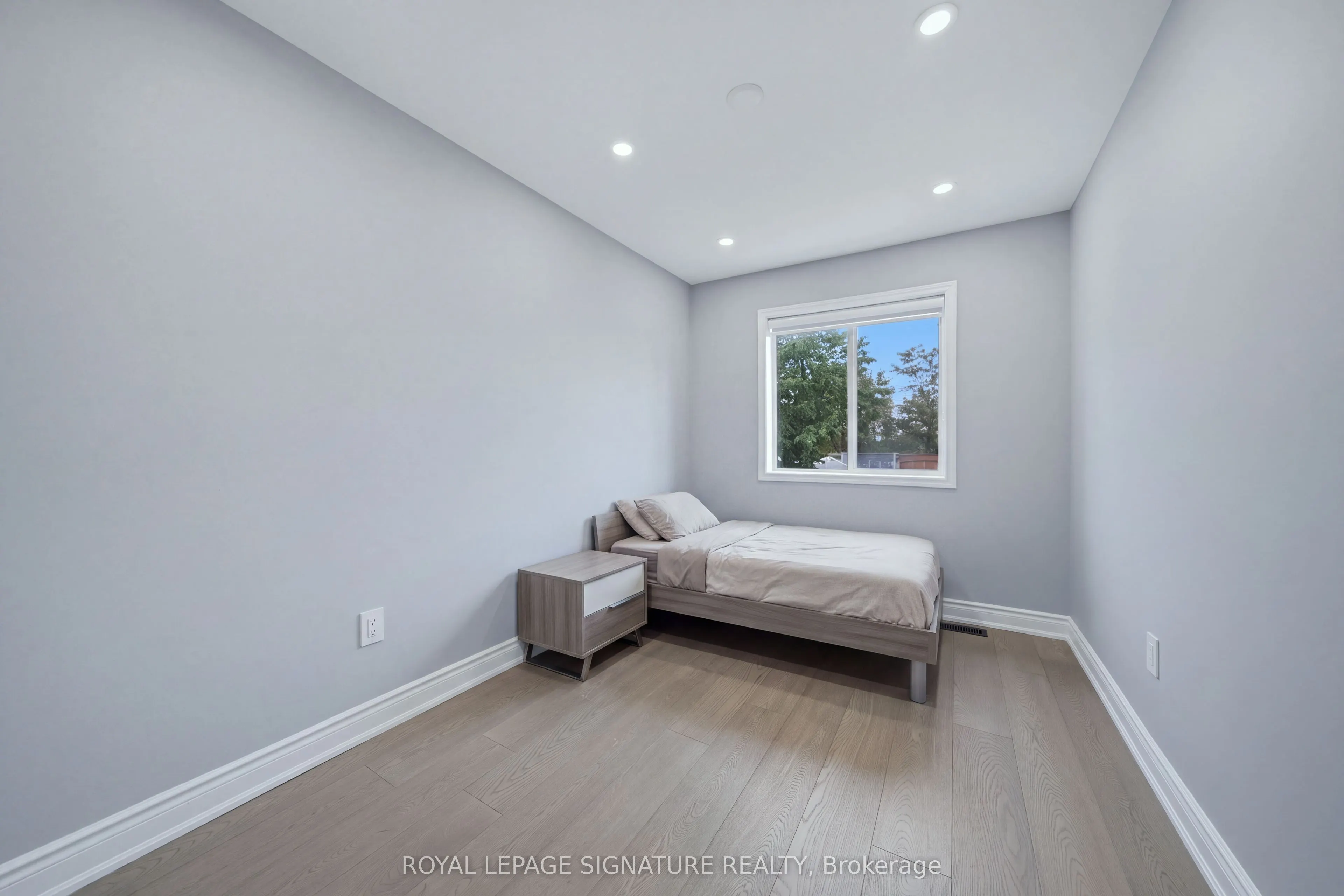 72 Tarquini Crescent