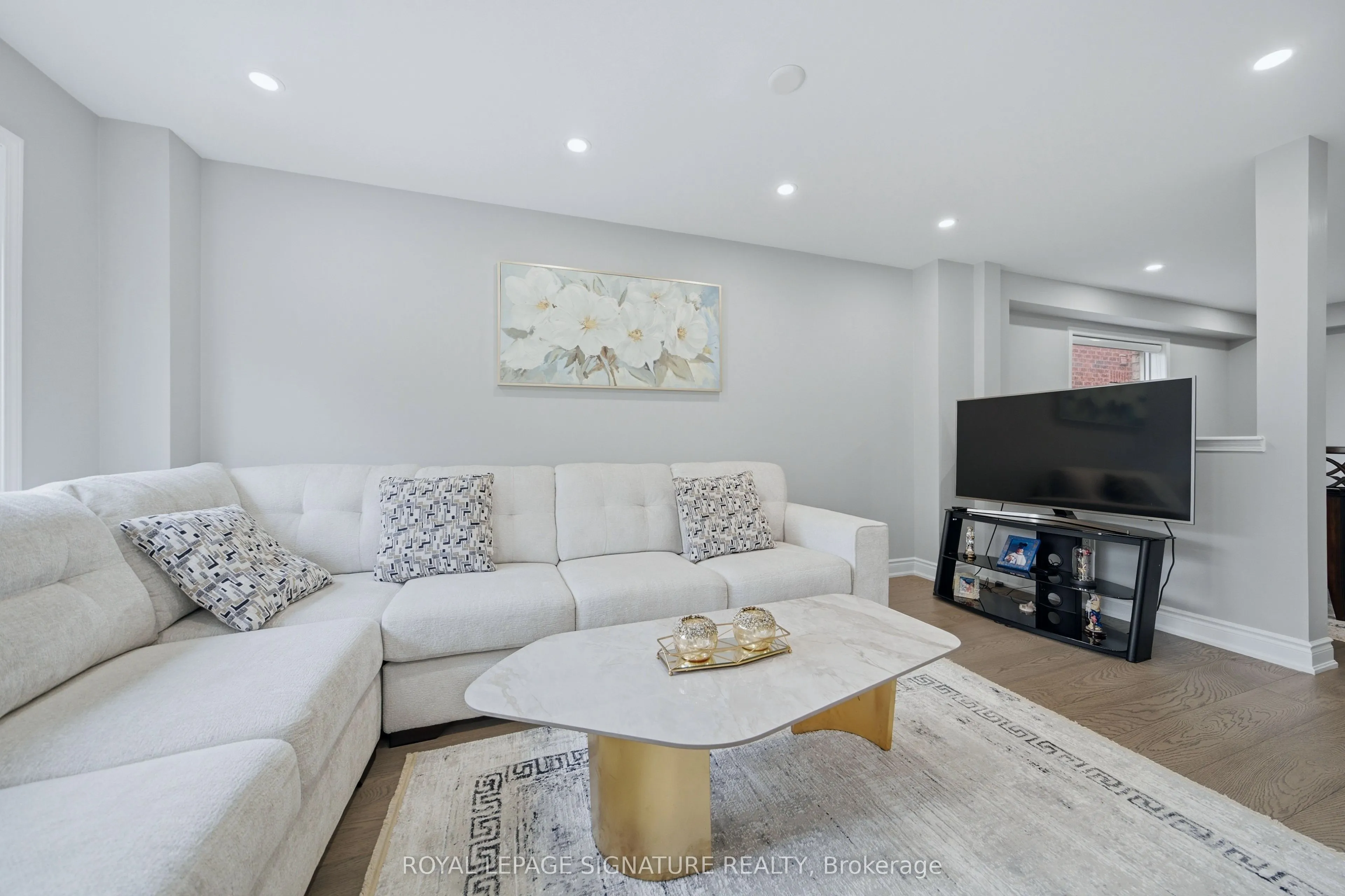 72 Tarquini Crescent