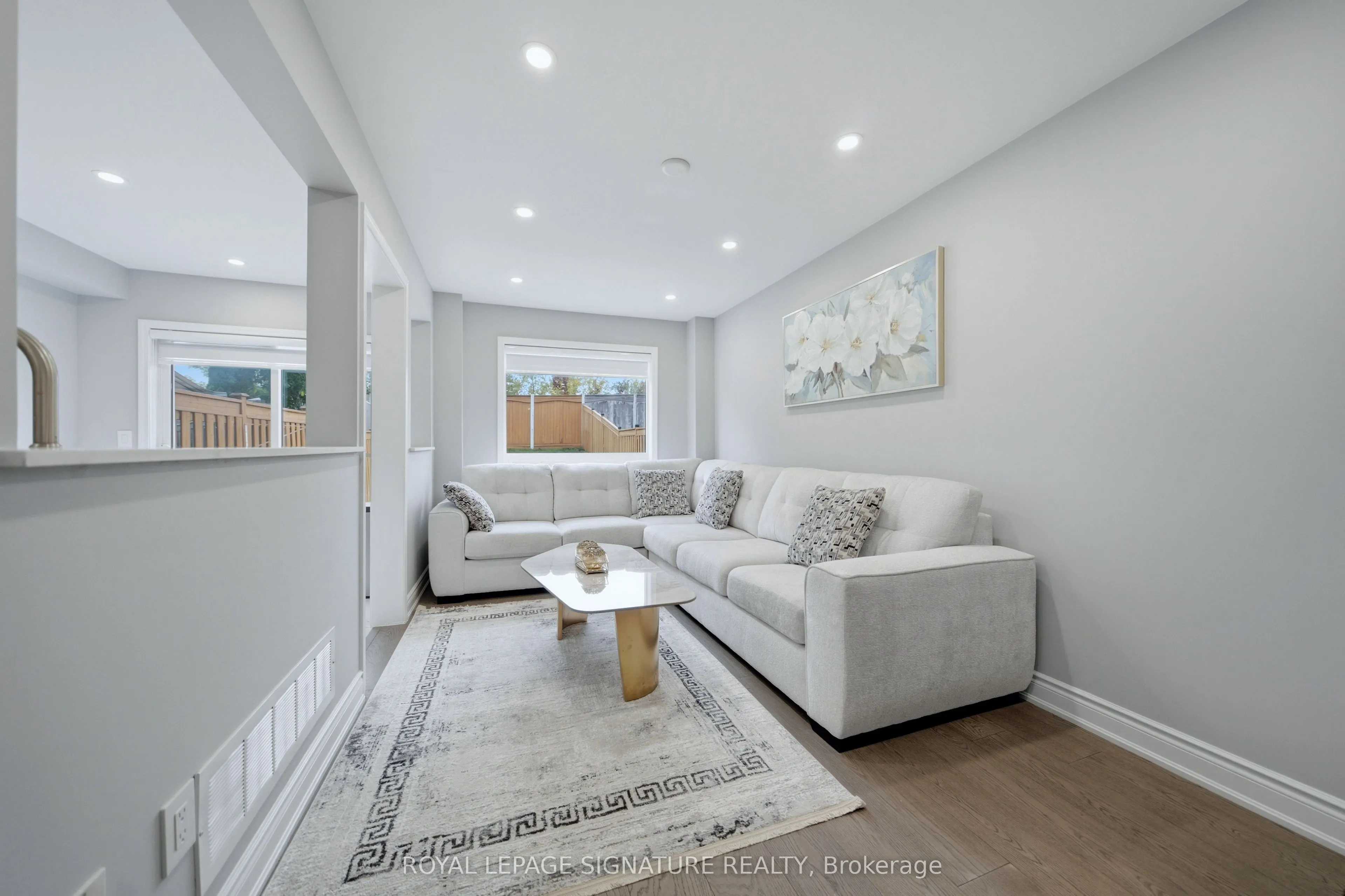 72 Tarquini Crescent