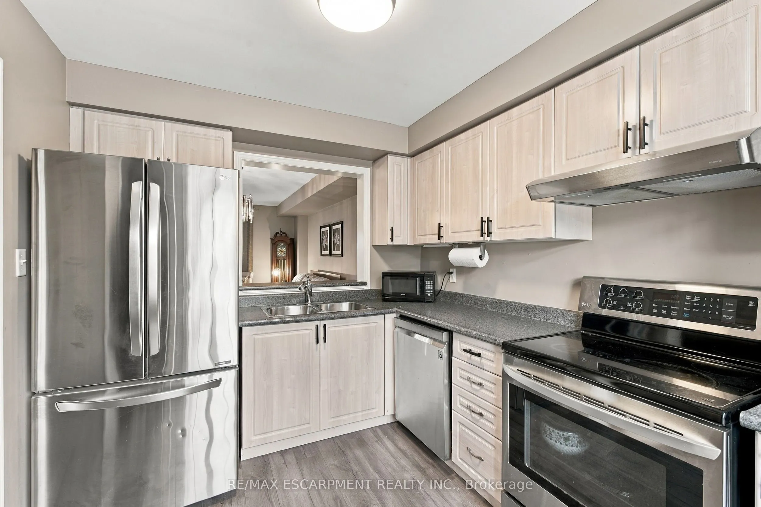 4200 Kilmer Drive #3