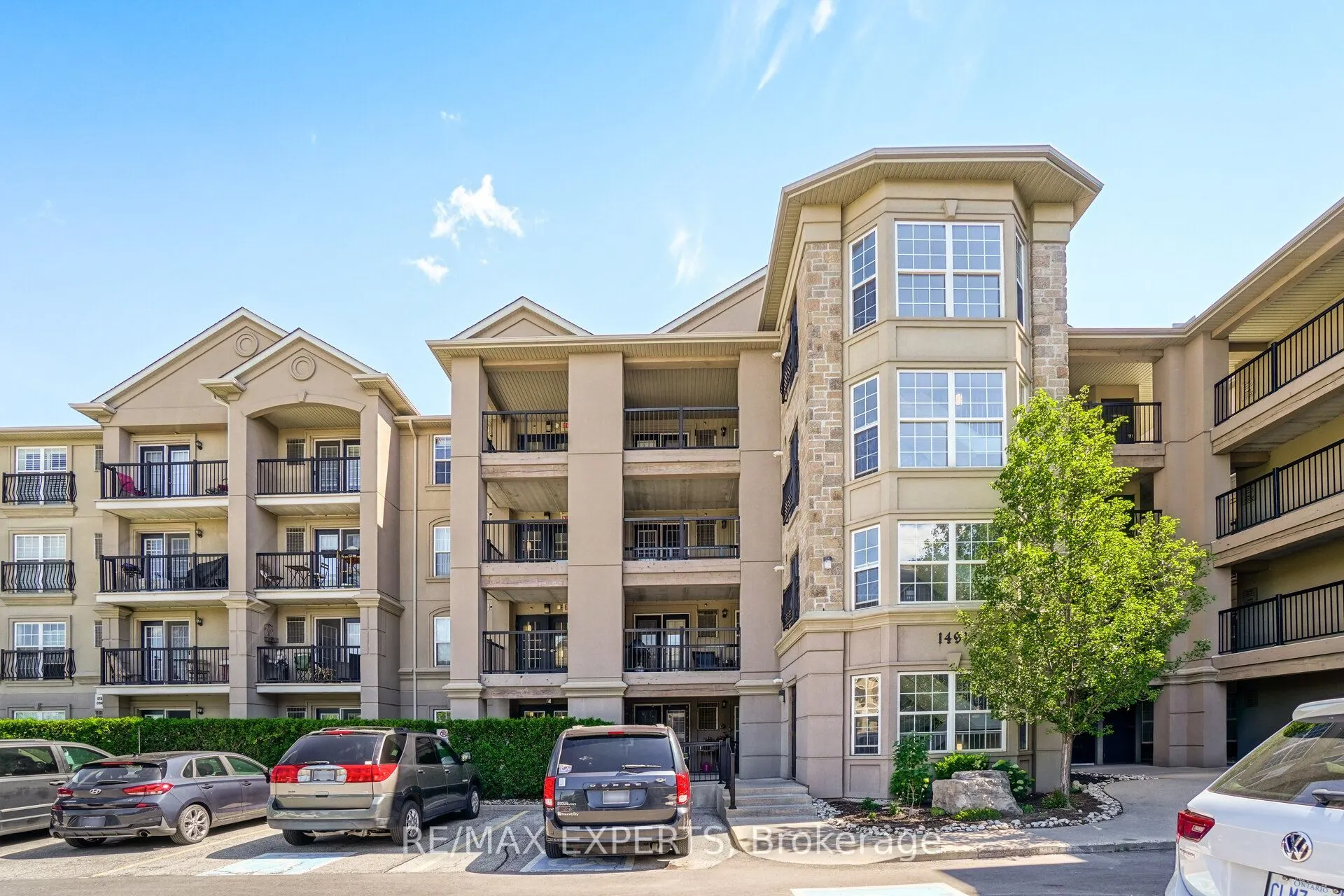 1491 Maple Avenue #206