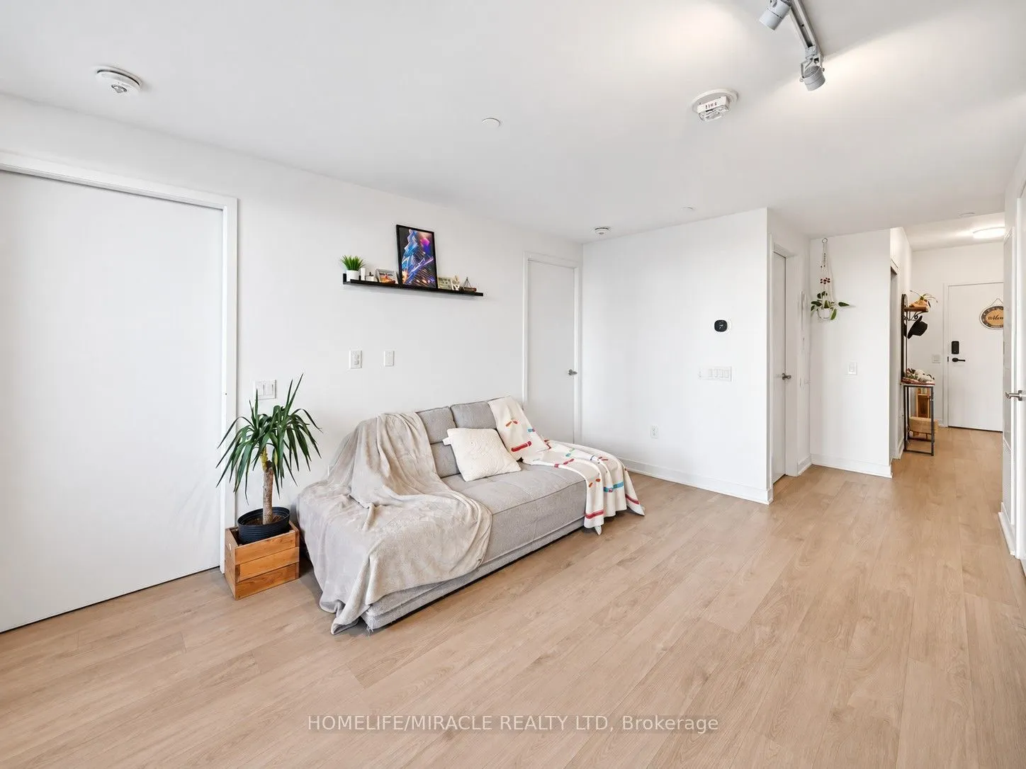 3900 Confederation Parkway #3709