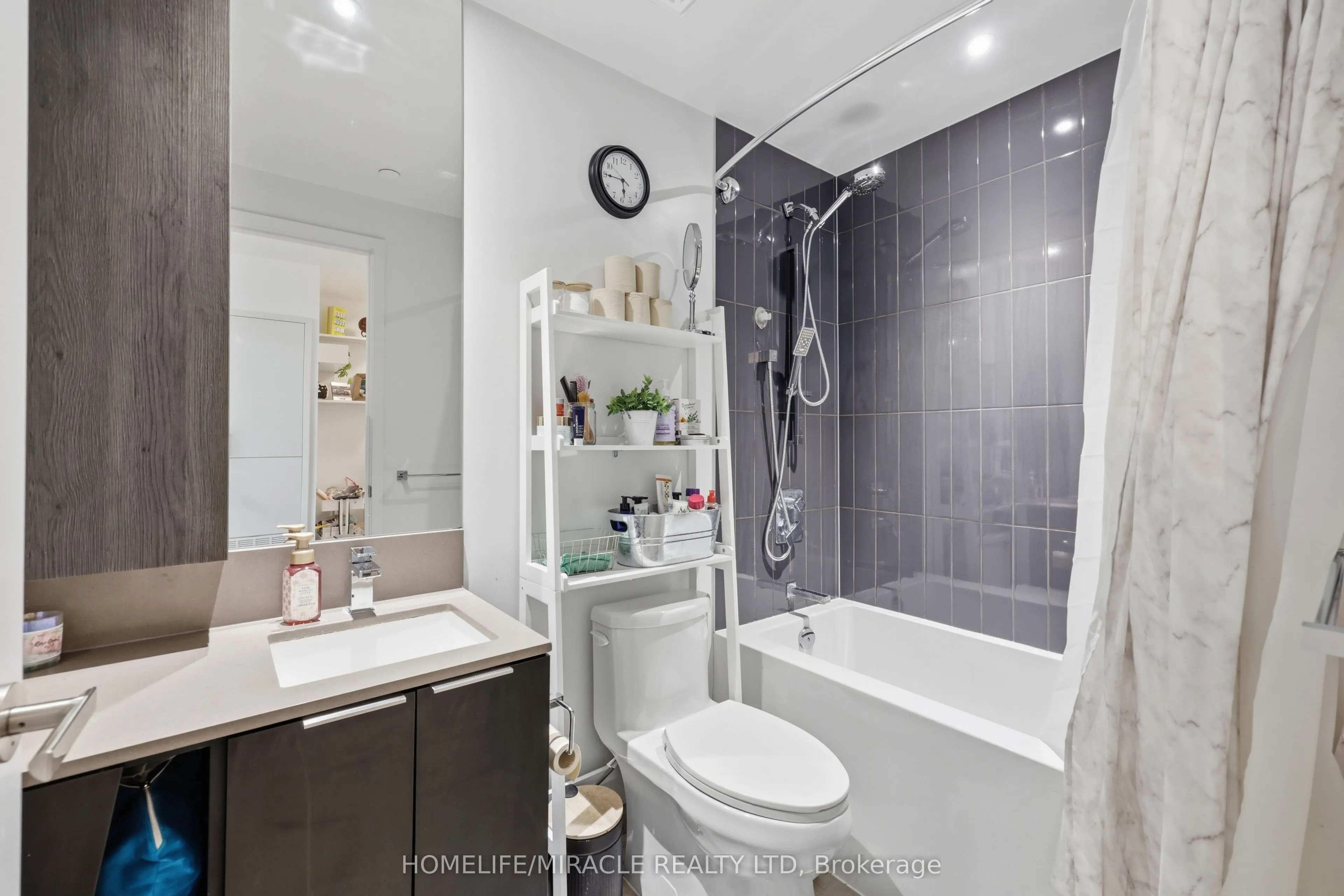 3900 Confederation Parkway #3709