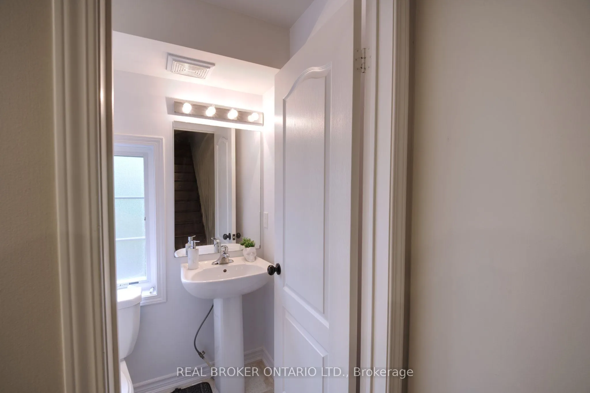 1123 Haig Boulevard #2