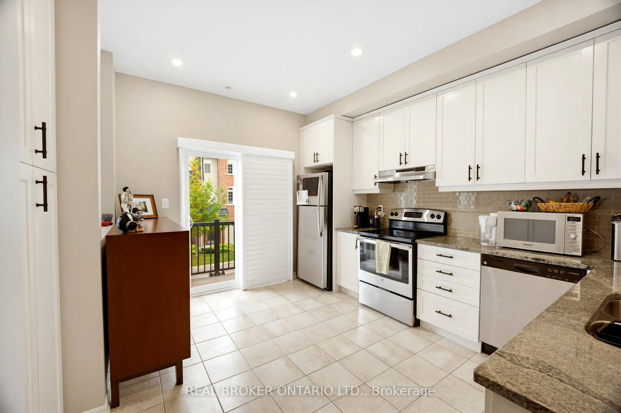 1123 Haig Boulevard #2