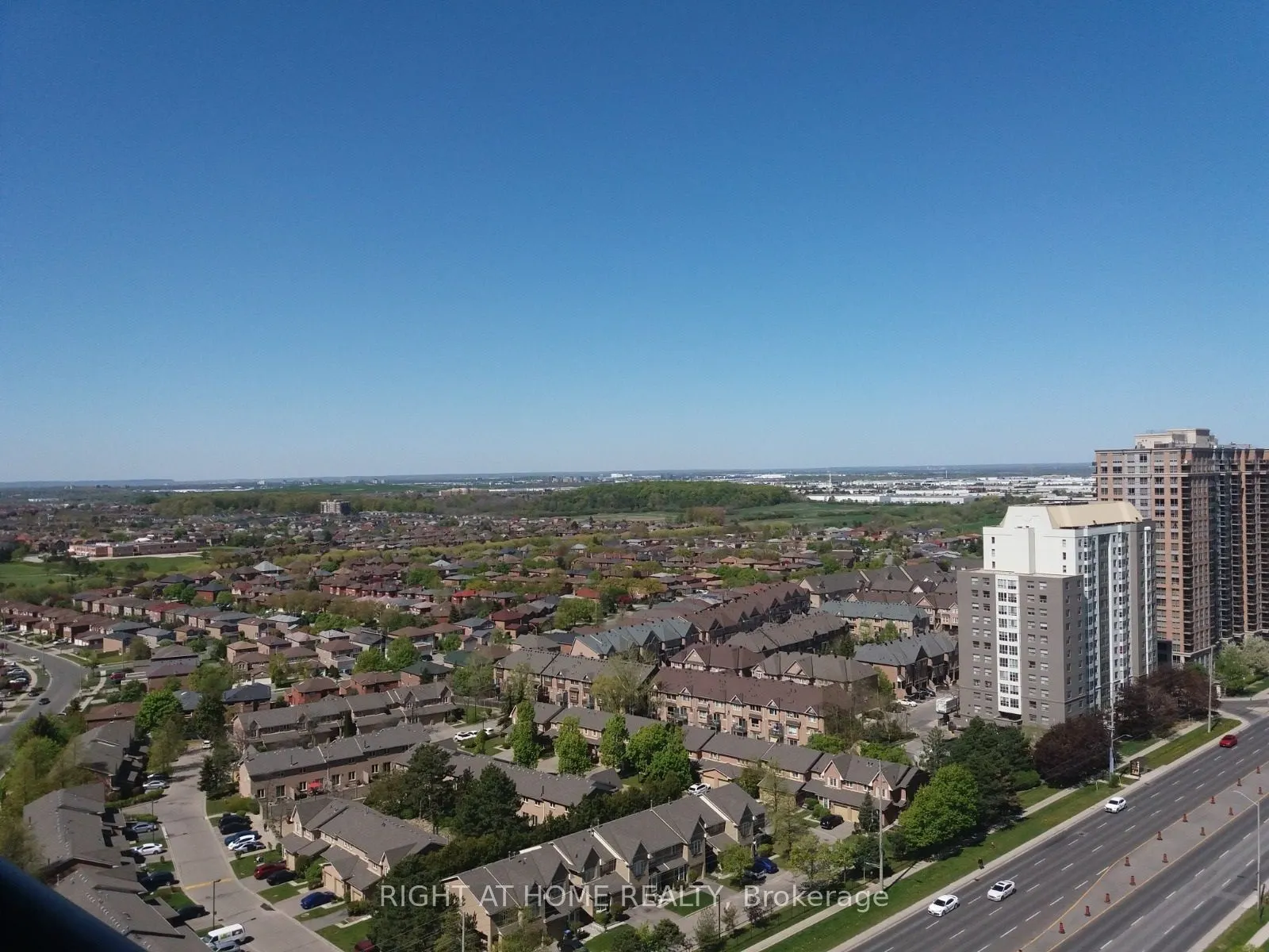 8 Nahani Way #2103