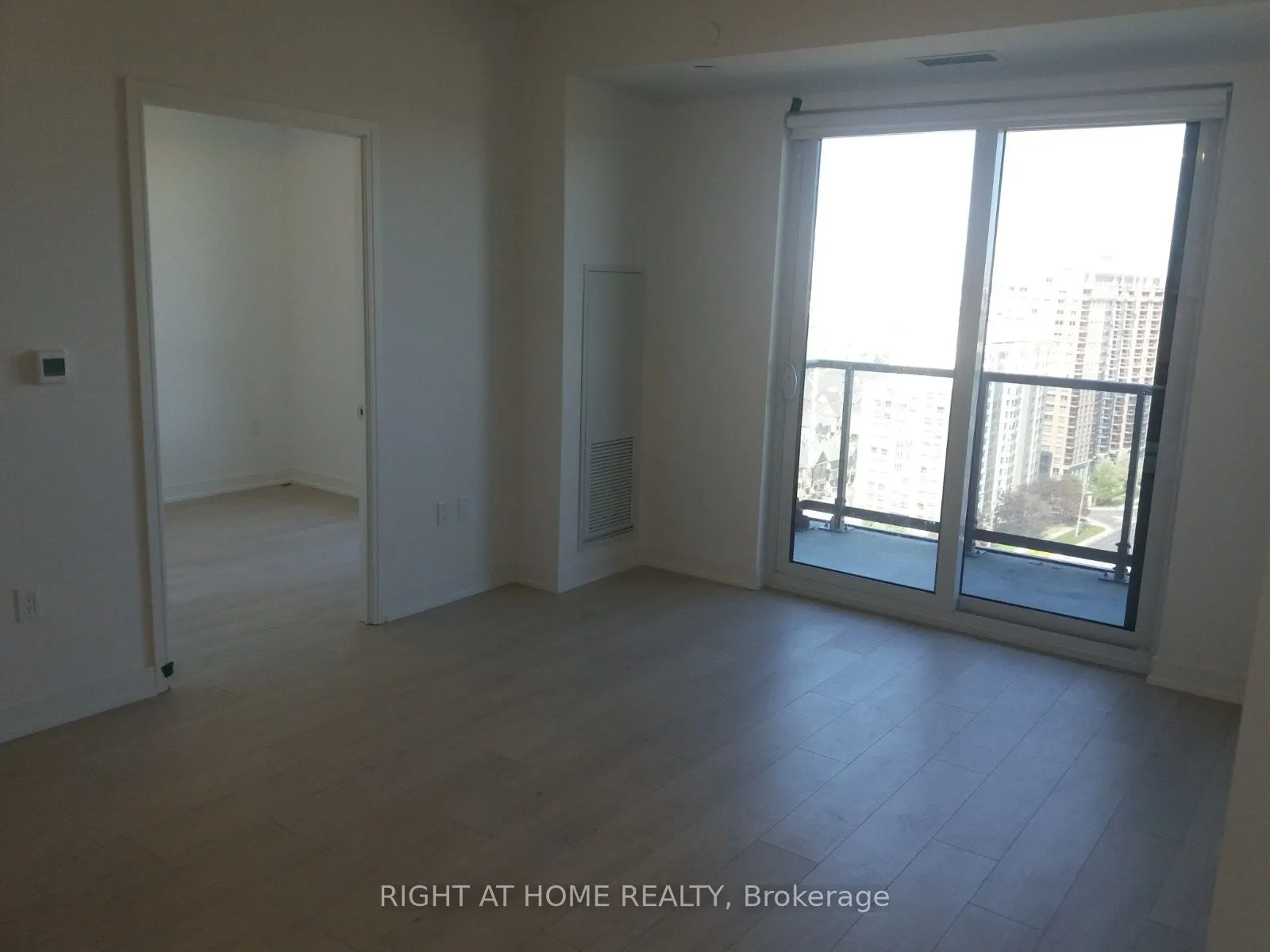 8 Nahani Way #2103