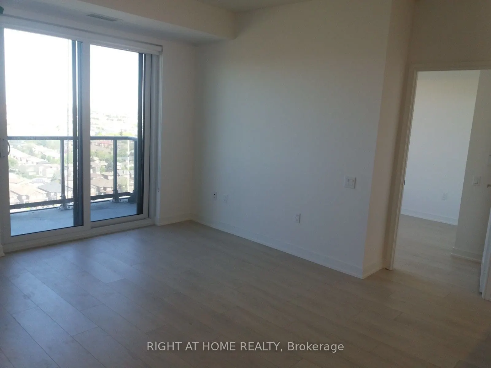 8 Nahani Way #2103