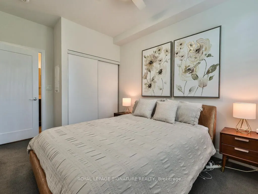 652 Cricklewood Drive #212