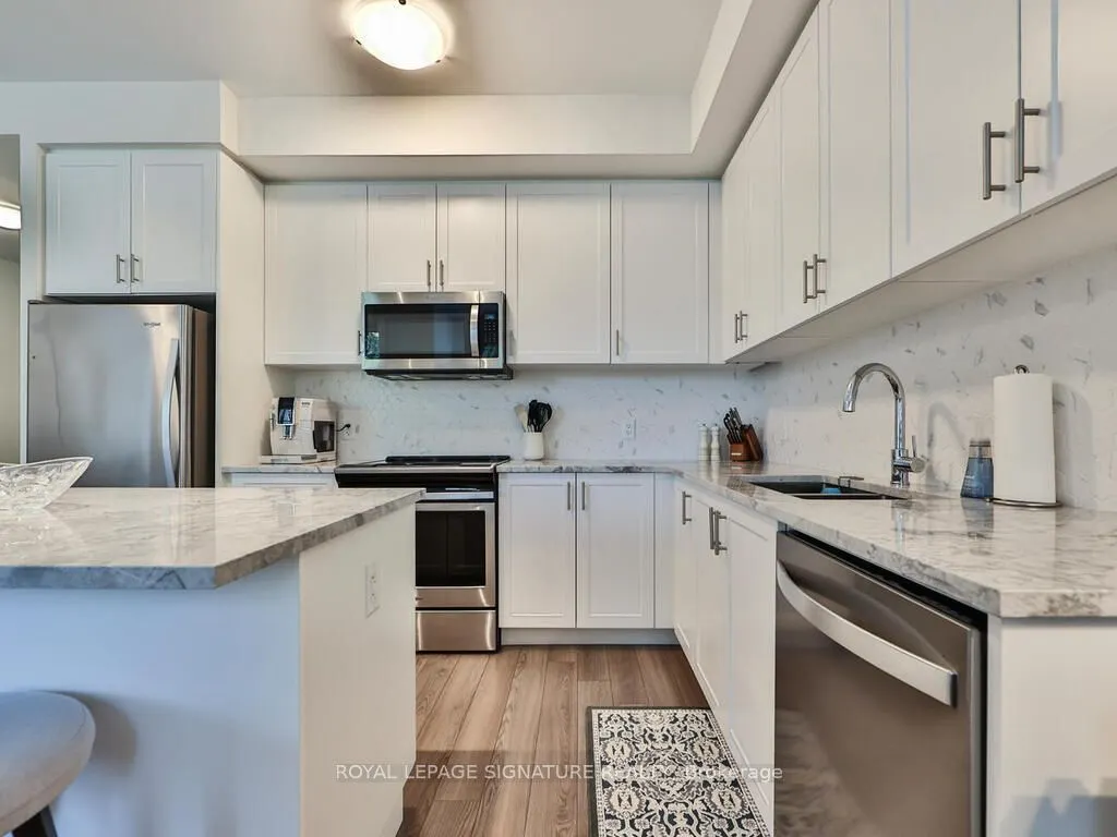 652 Cricklewood Drive #212