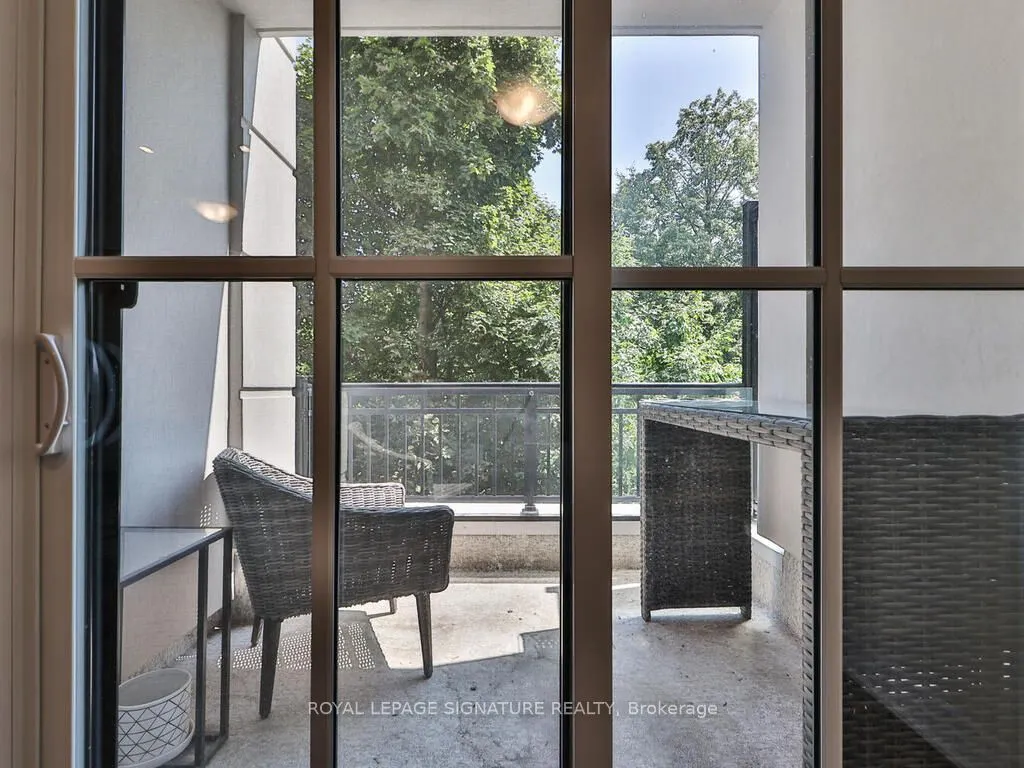 652 Cricklewood Drive #212