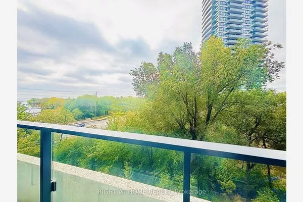 2212 Lake Shore Boulevard W #502