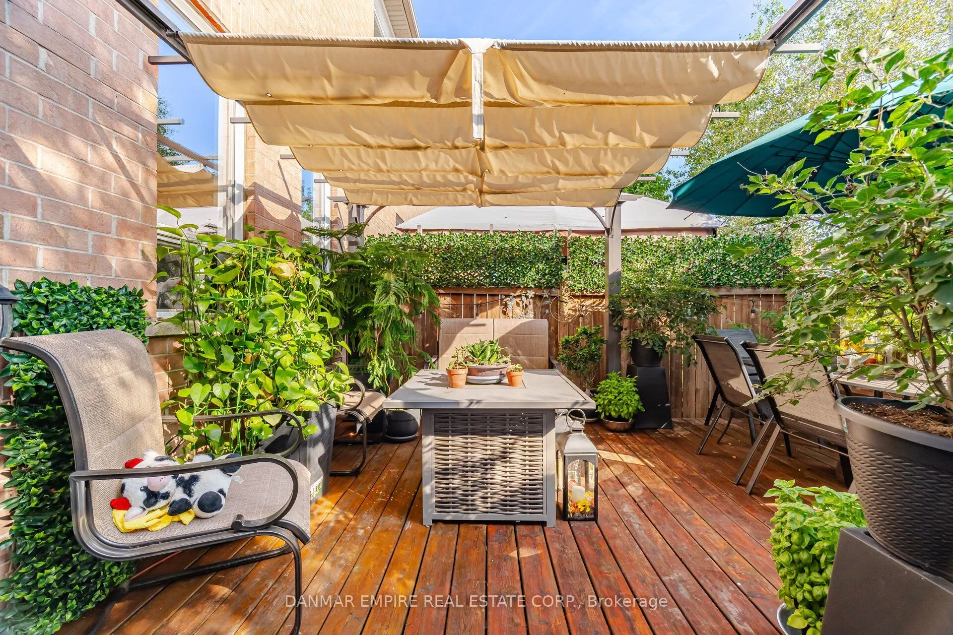 658 Julia Avenue