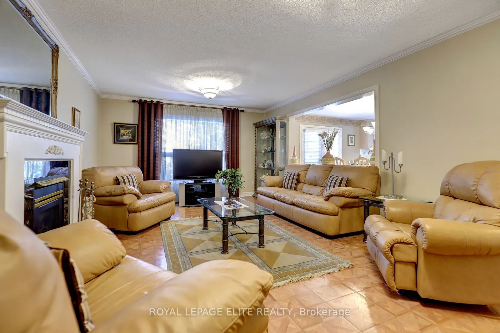 5 Pinecone Way E