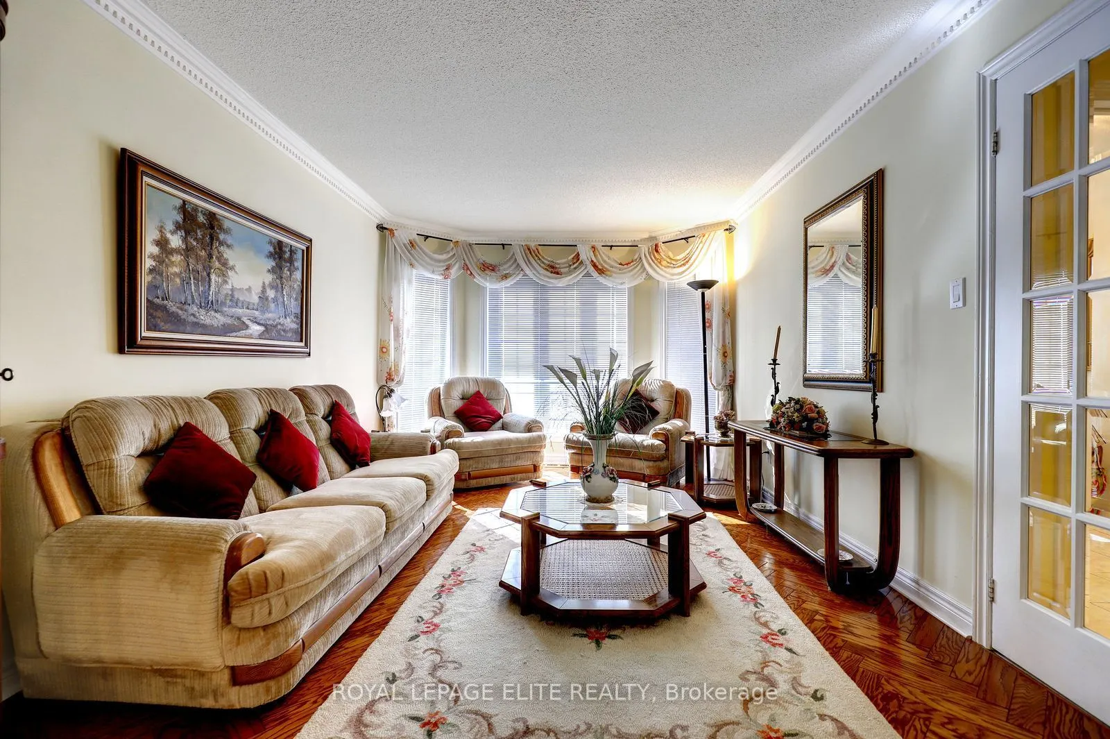 5 Pinecone Way E