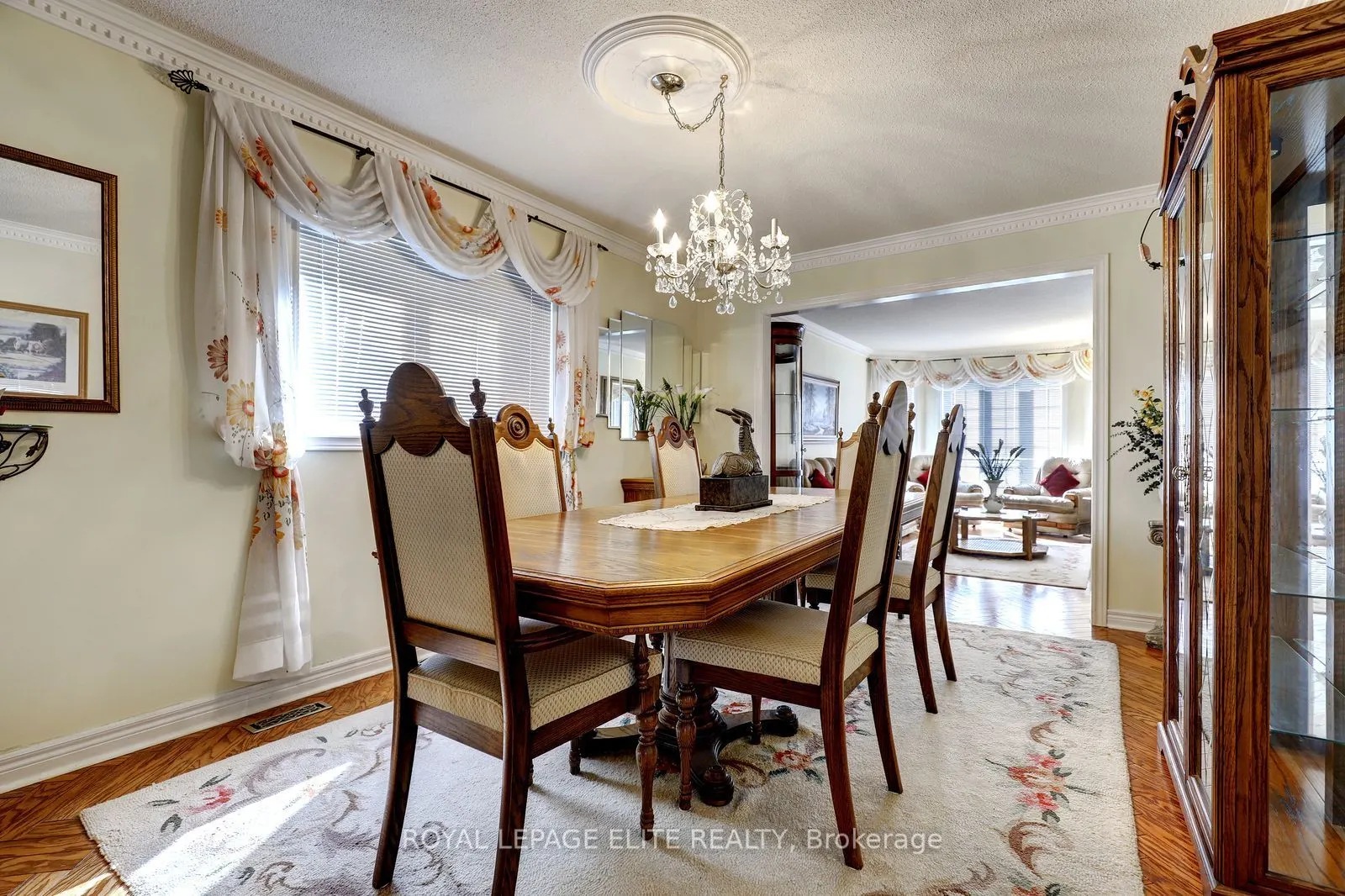 5 Pinecone Way E