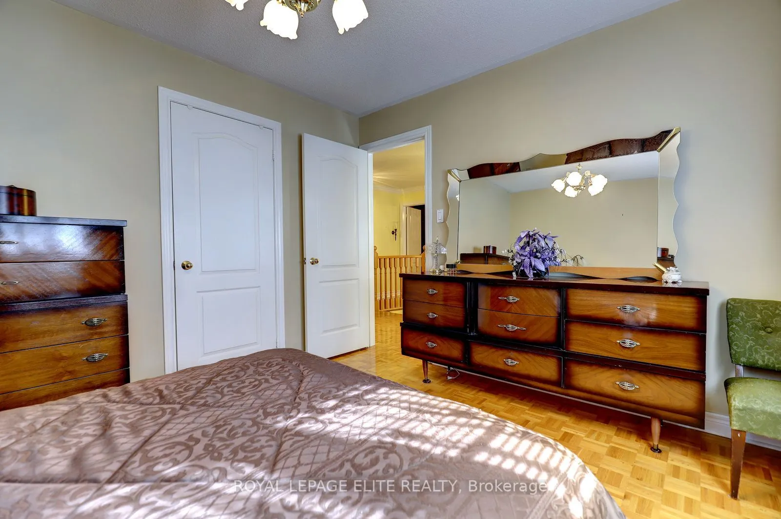 5 Pinecone Way E
