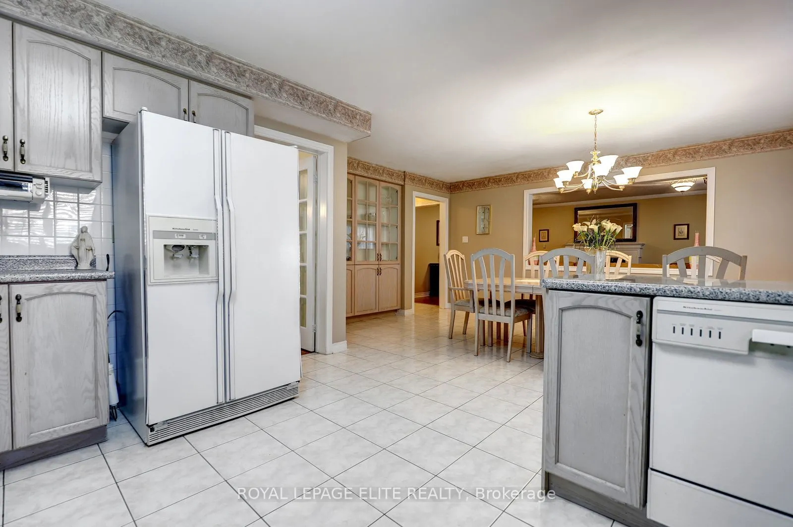 5 Pinecone Way E