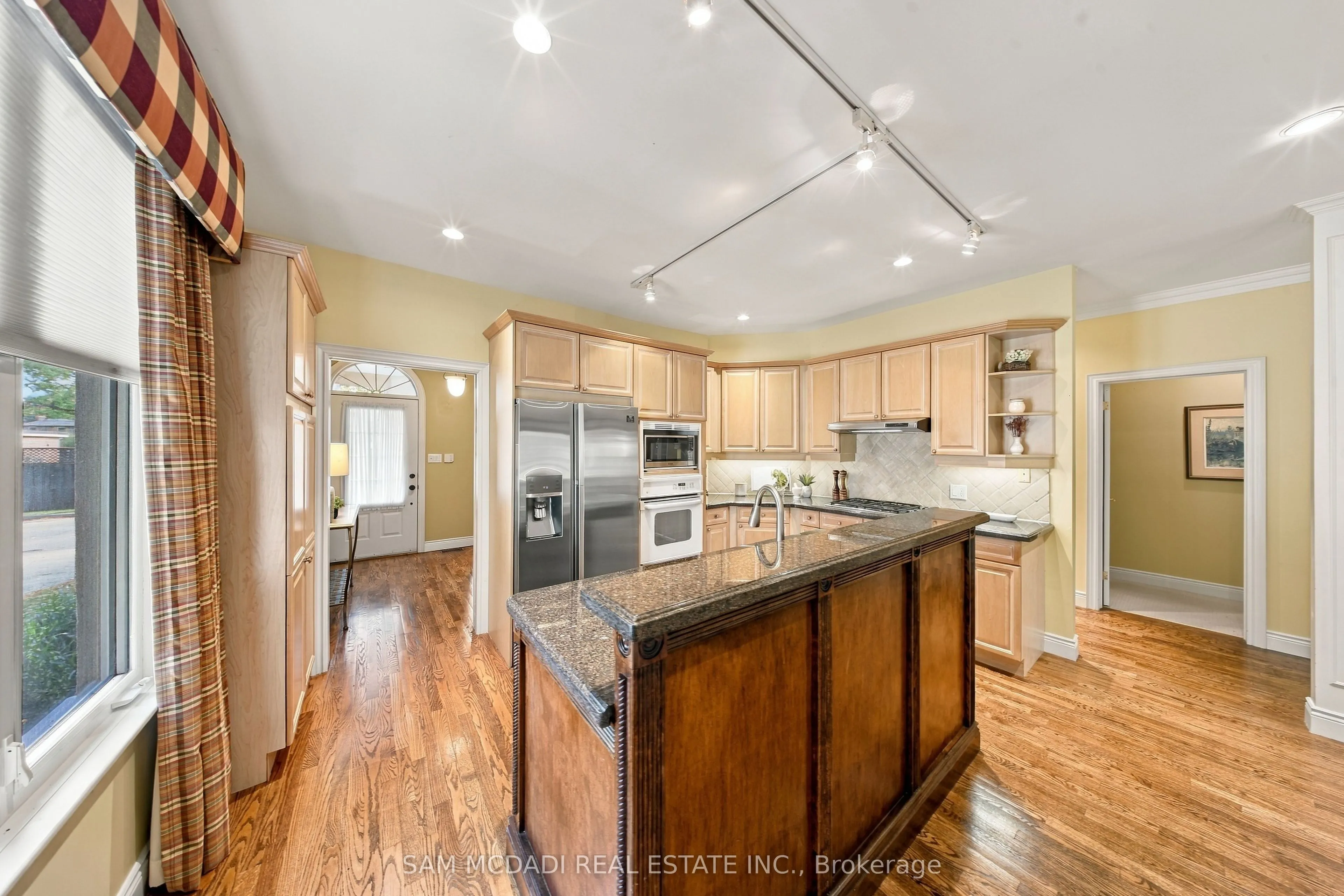 1205 Clarkson Road N #6