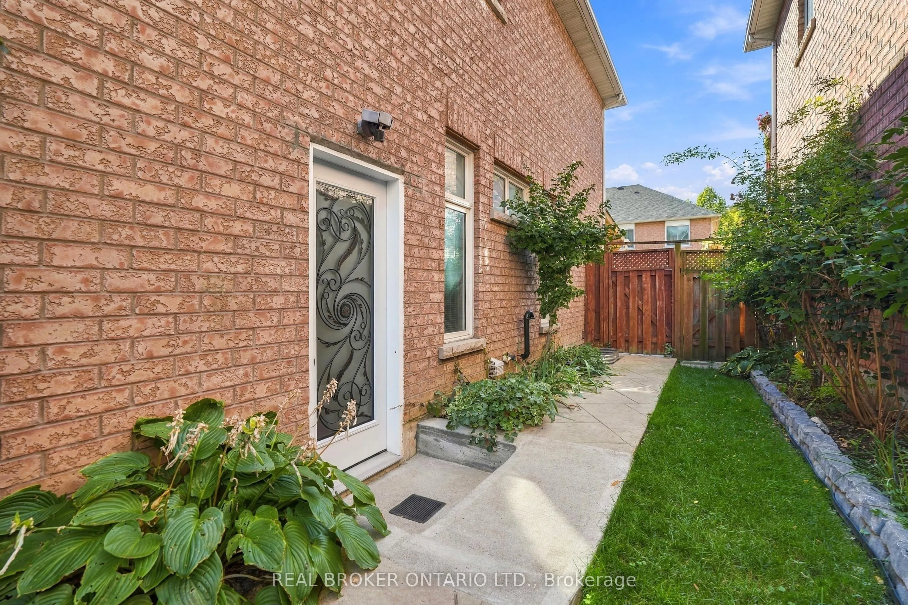 77 Norman Wesley Way #70