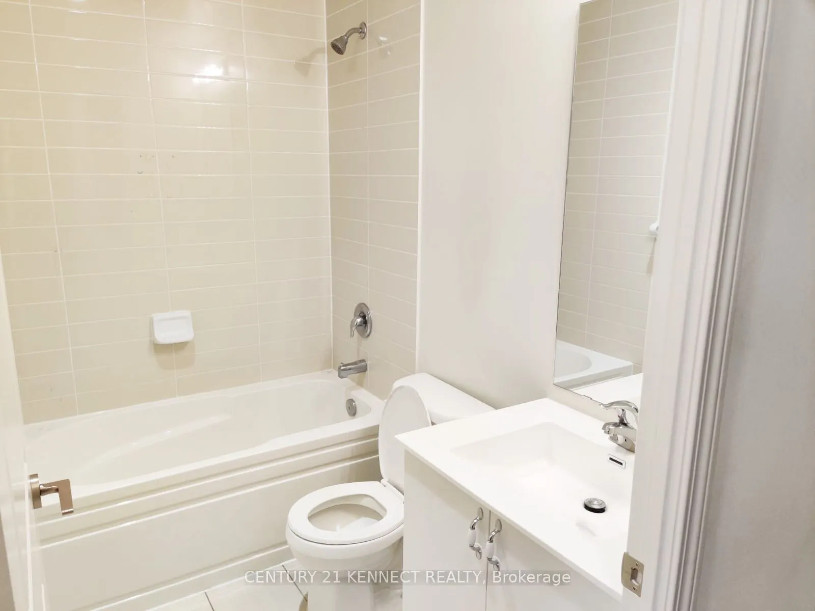 39 Annie Craig Drive #1602
