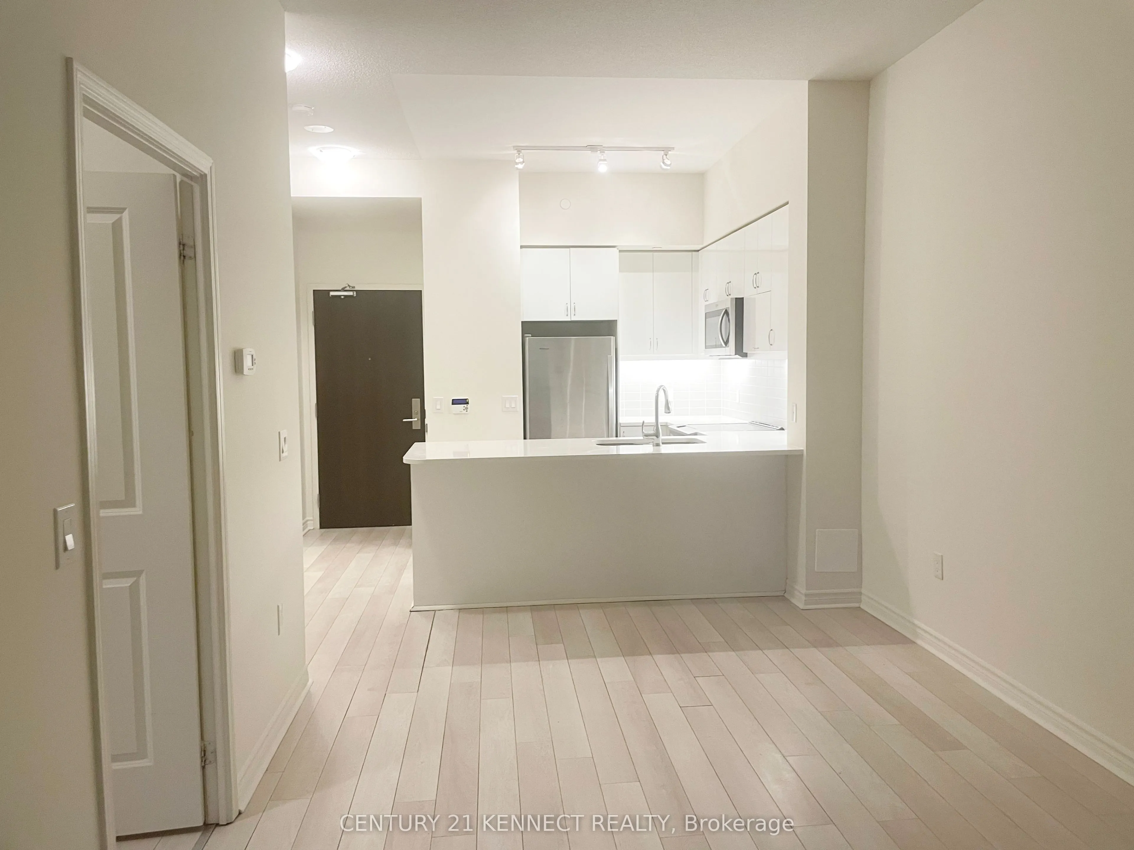 39 Annie Craig Drive #1602