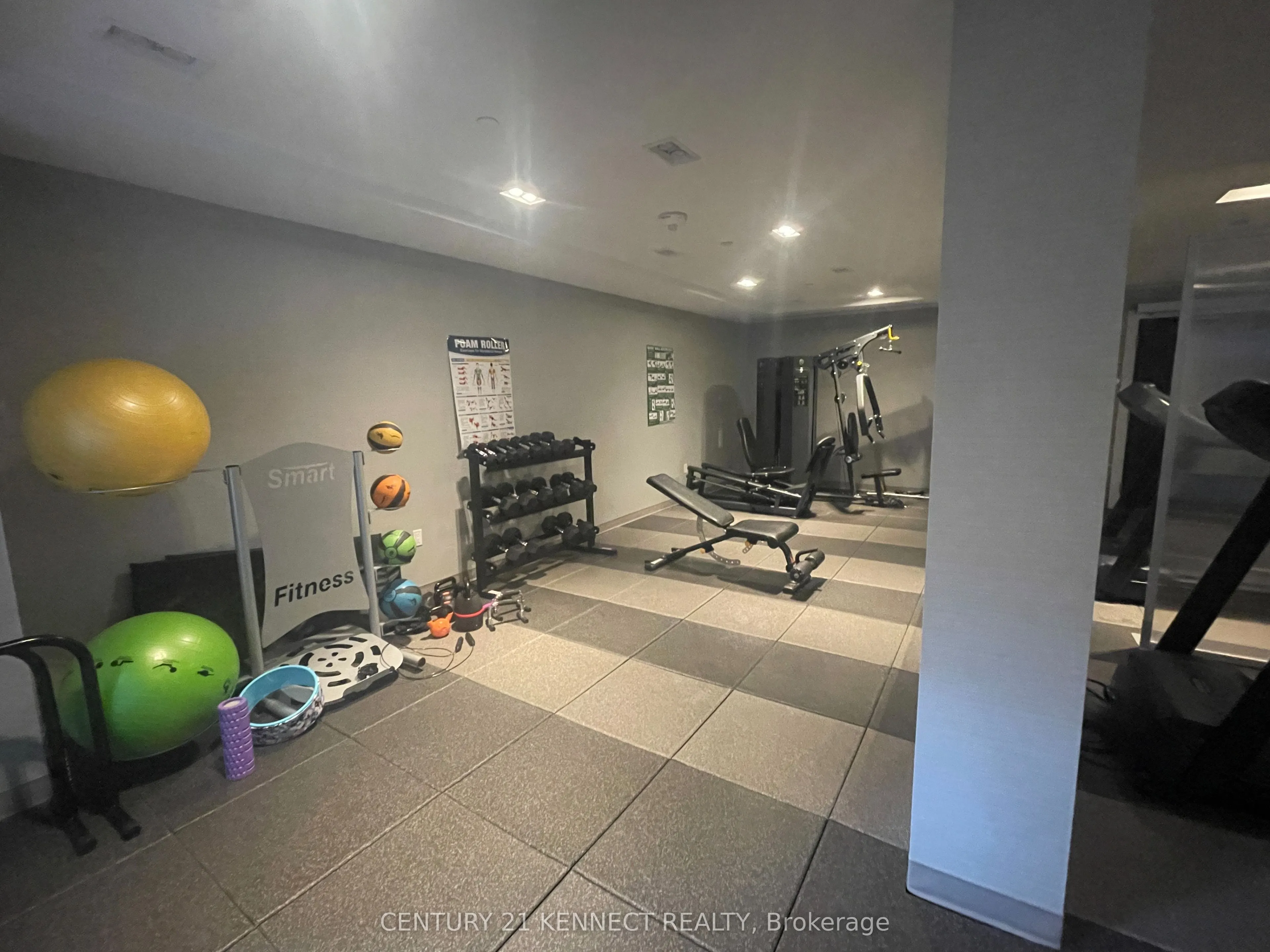 39 Annie Craig Drive #1602