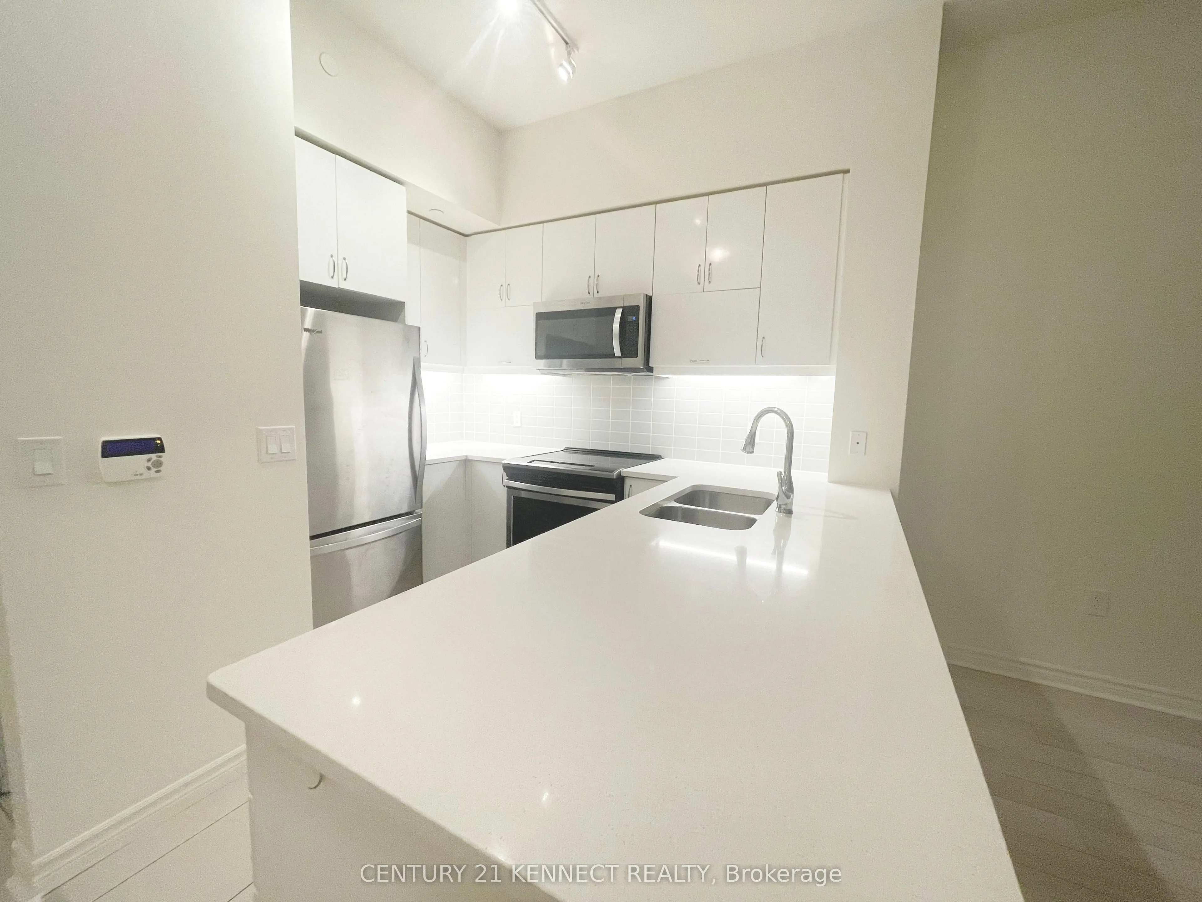 39 Annie Craig Drive #1602