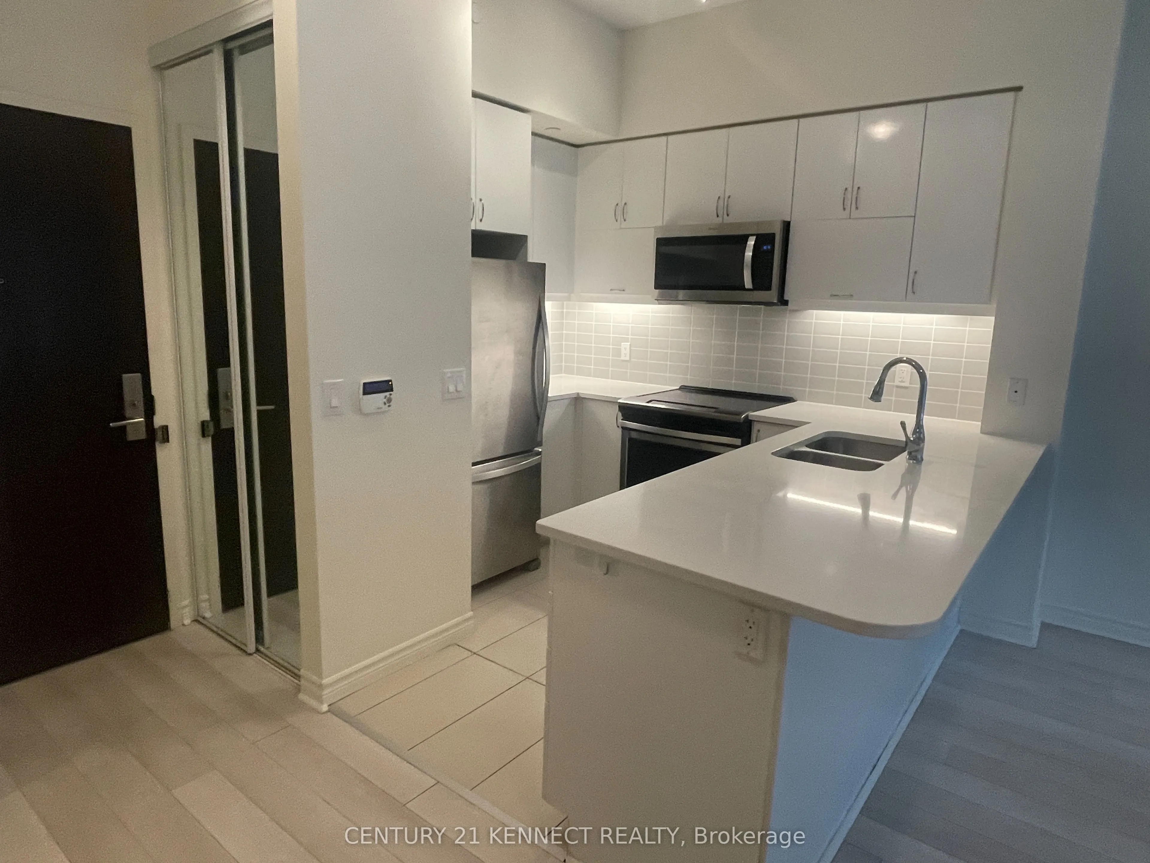 39 Annie Craig Drive #1602
