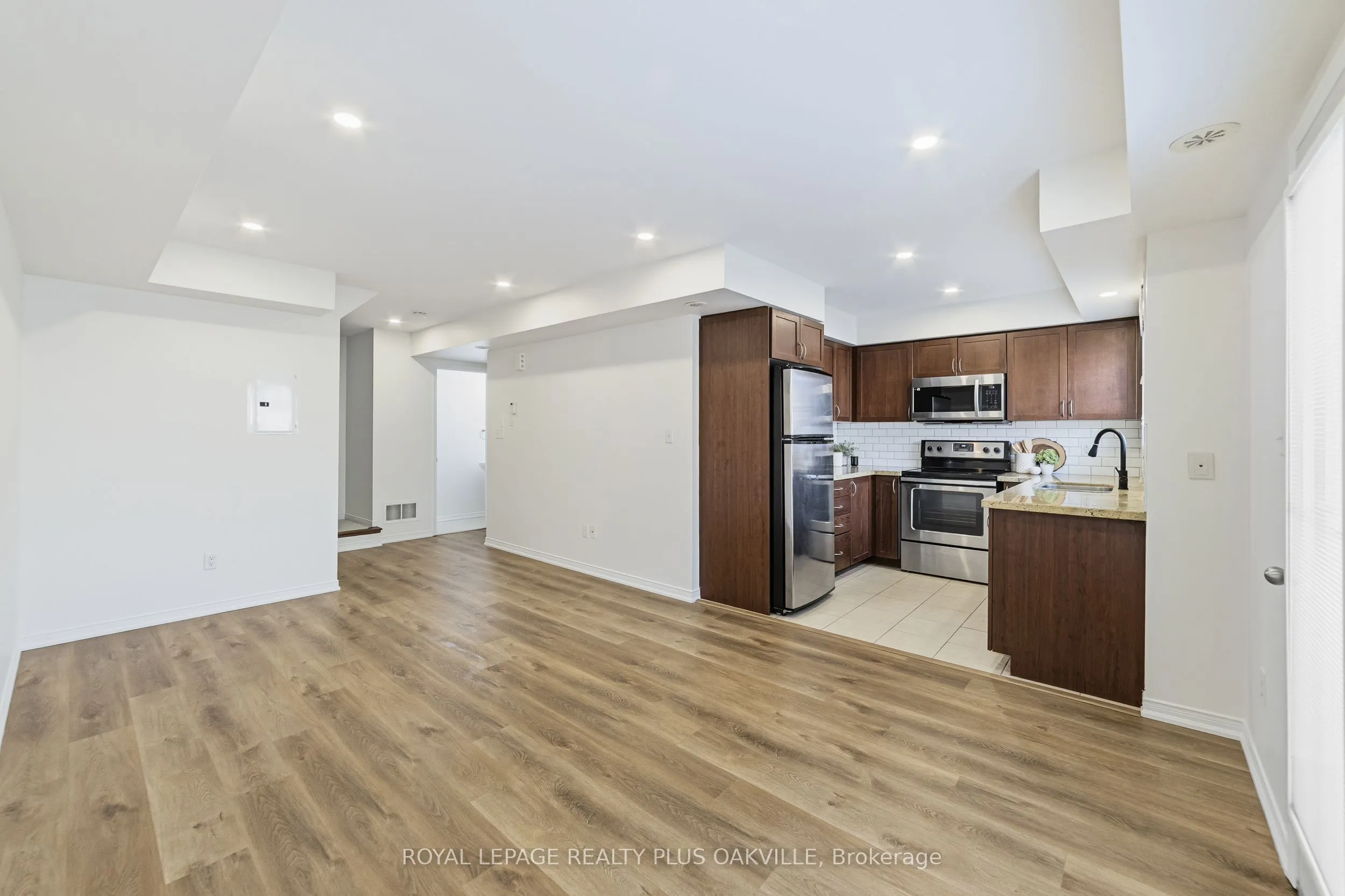 2464 Post Road #6